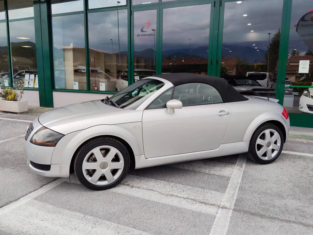 Audi TT Roadster 1.8t, foto 1