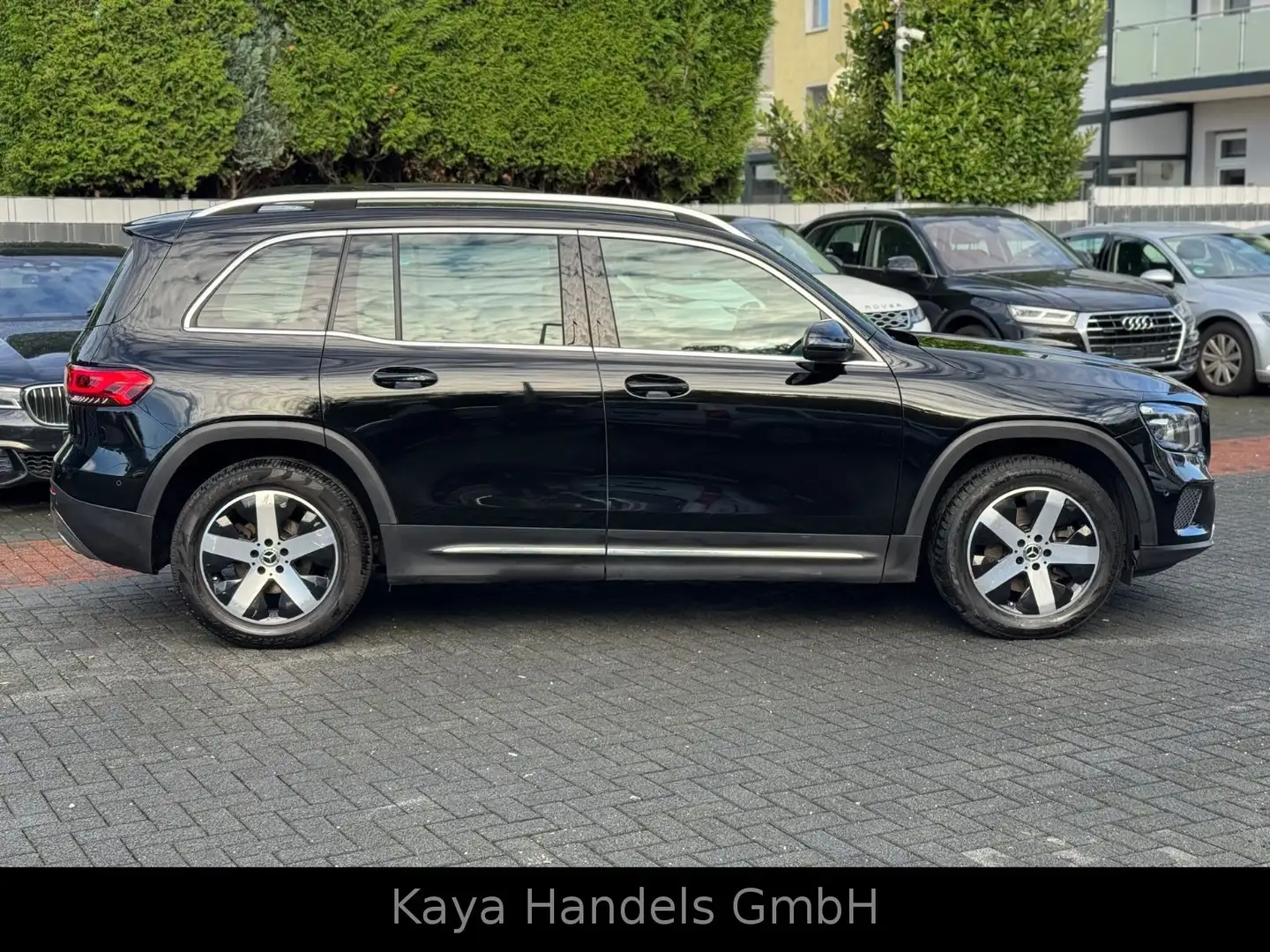 Mercedes-Benz GLB 200 d URBAN/Leder/Navi/Kamera/LED Schwarz - 2