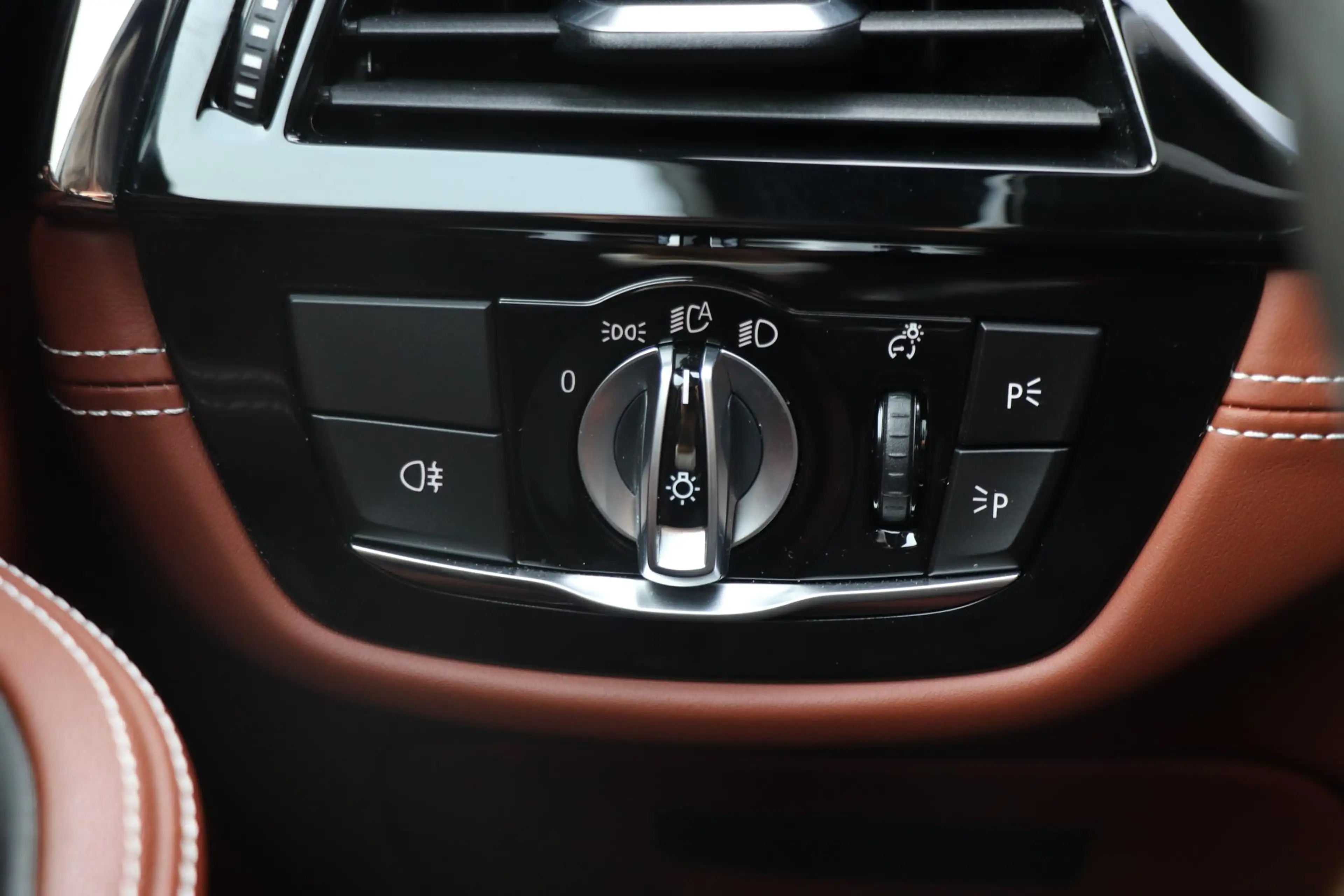 BMW M5 5-serie |Individual Orinico |Bowers&Wilkins |Carbo — photo 37
