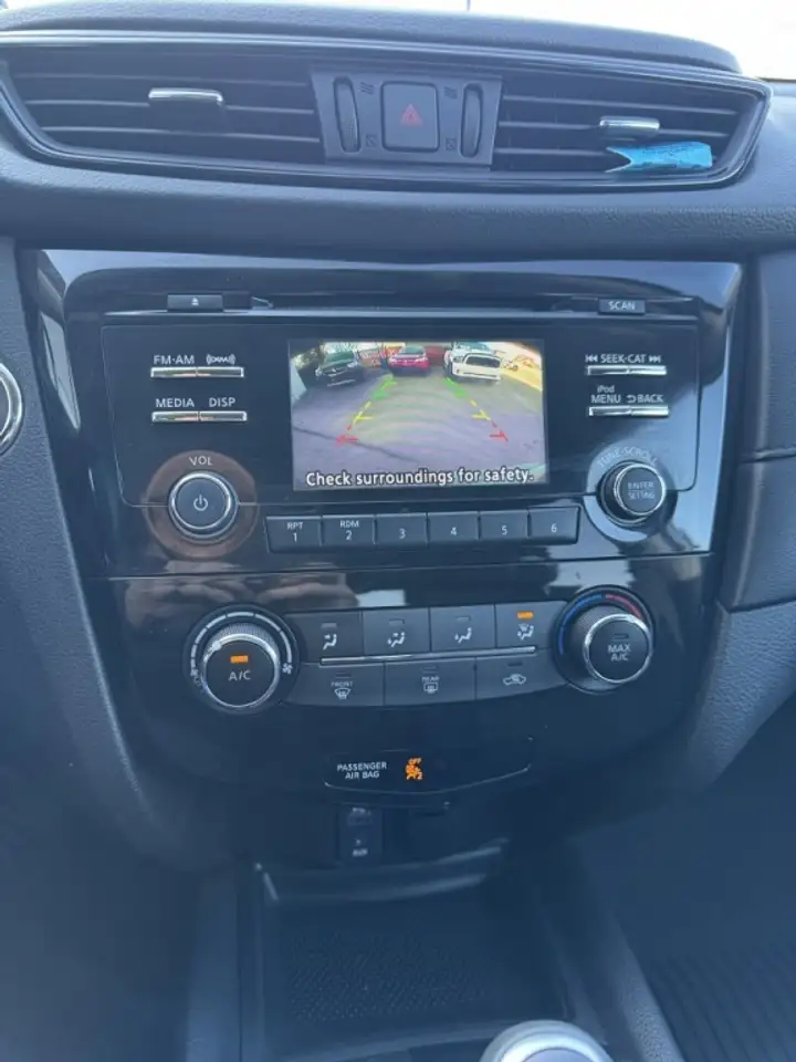 Nissan Rogue снимка Nissan Rogue