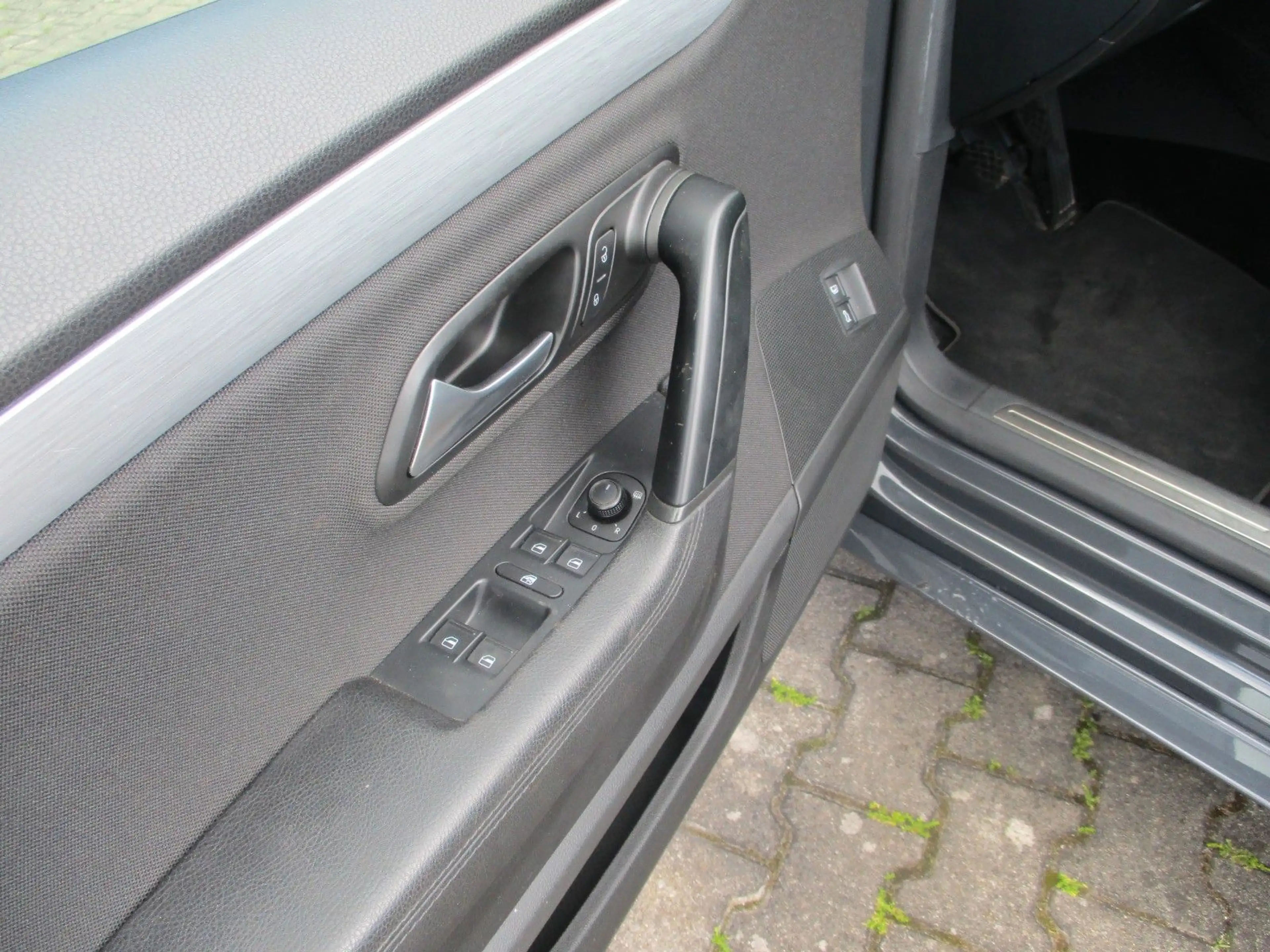 Volkswagen CC Sport+Navi+AHK+Xenon + 5-Sitzer+Alu19" — photo 12