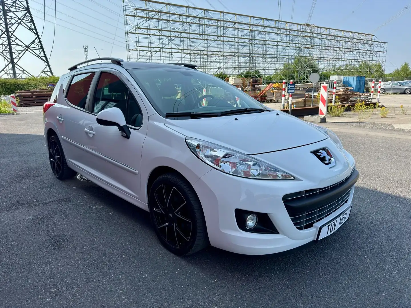 Peugeot 207 SW Premium Sitzheizung Parksensor Weiß - 2
