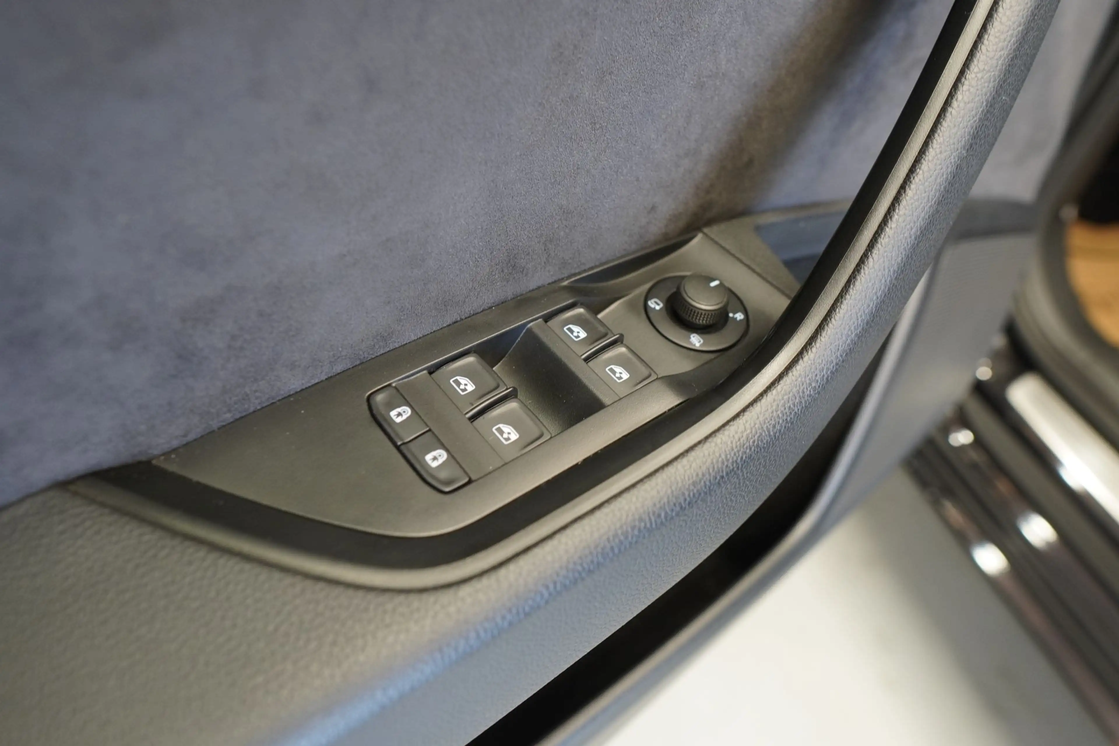 Skoda Superb Combi 2.0 TDI DSG "Sportline" AHK*SITZH*NAVI — photo 14