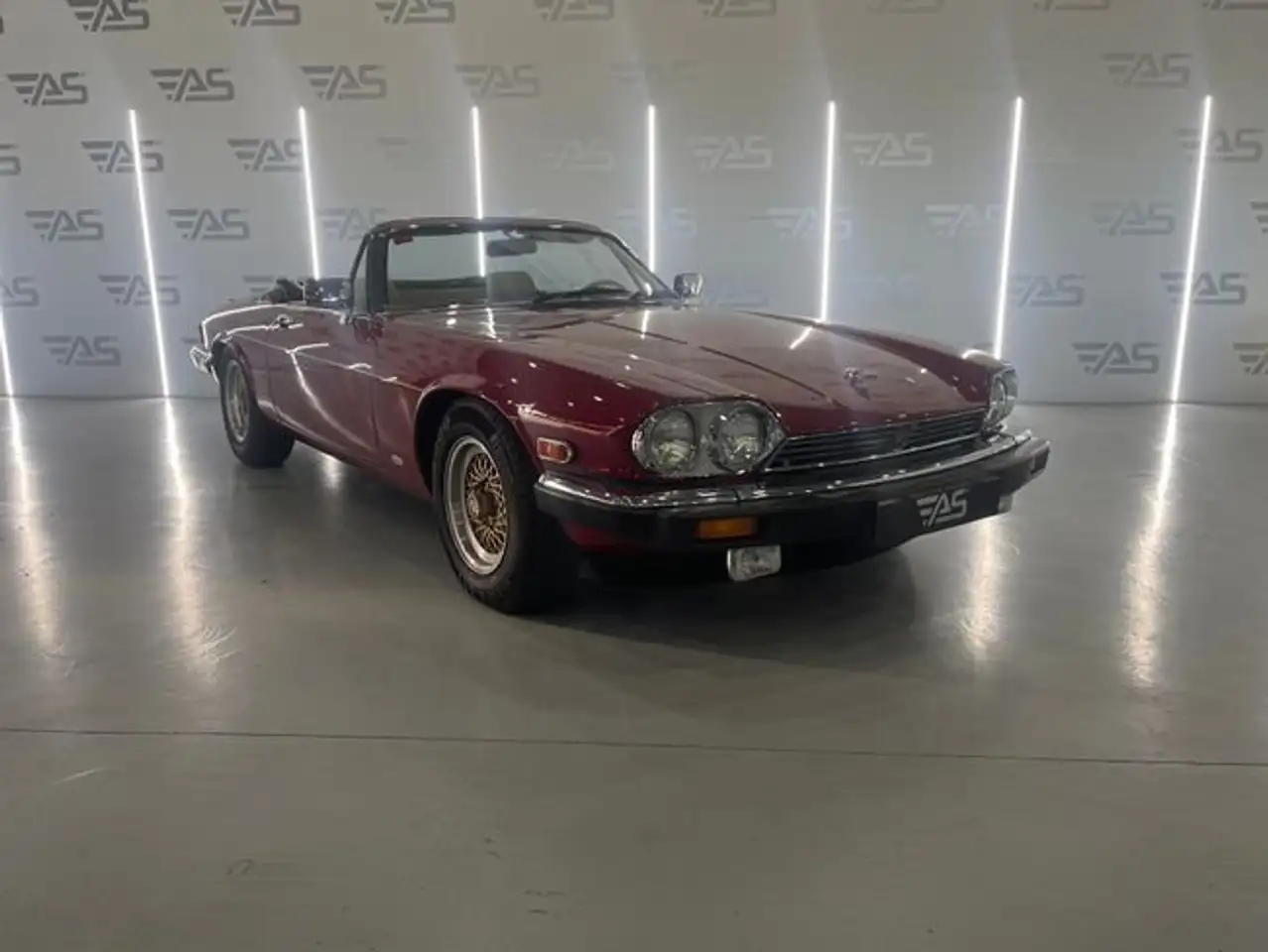 Jaguar XJ S, foto 2