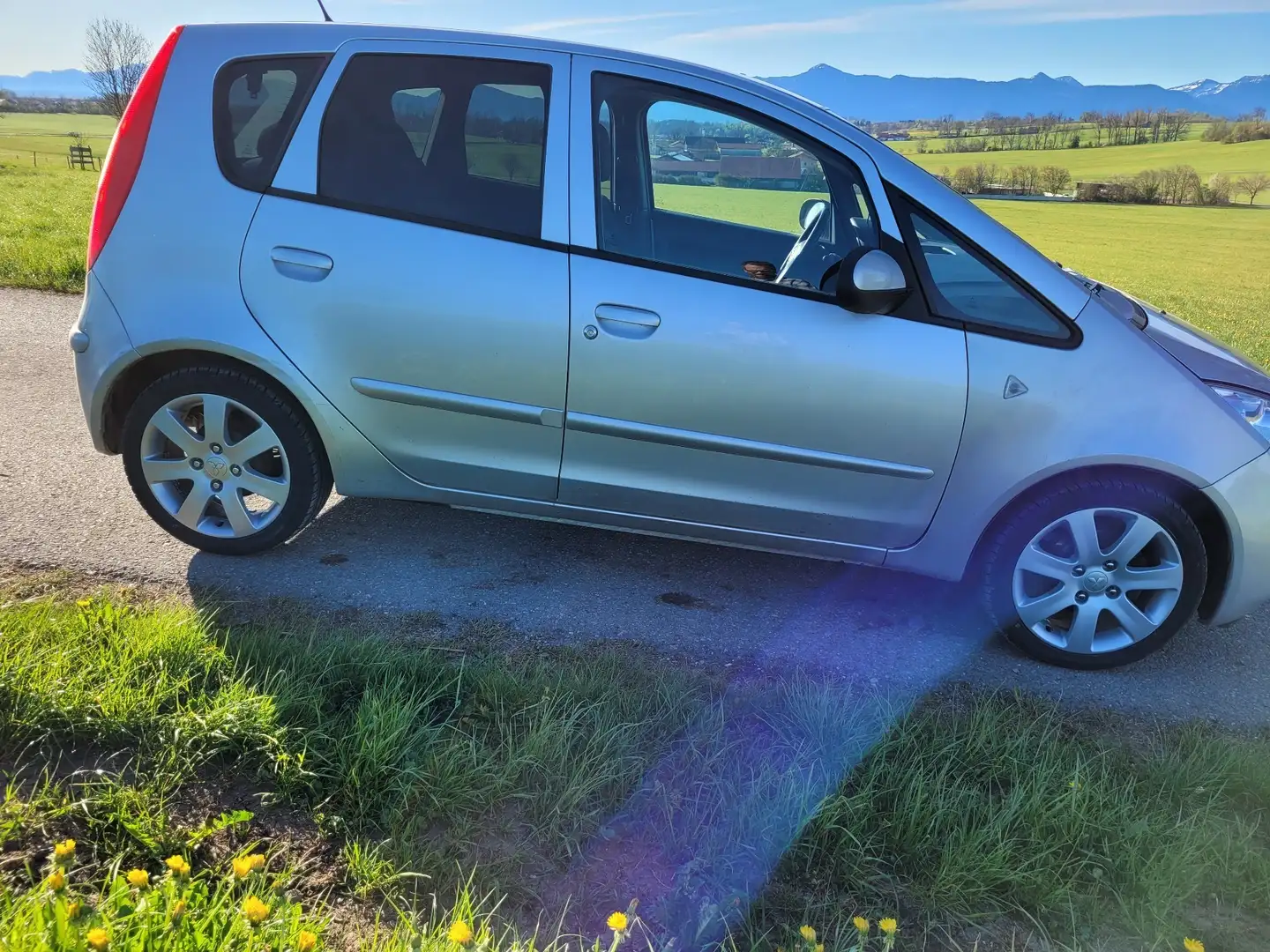Mitsubishi Colt 1.3 Motion Tüv Au Bremsen Klima Neu Silber - 2