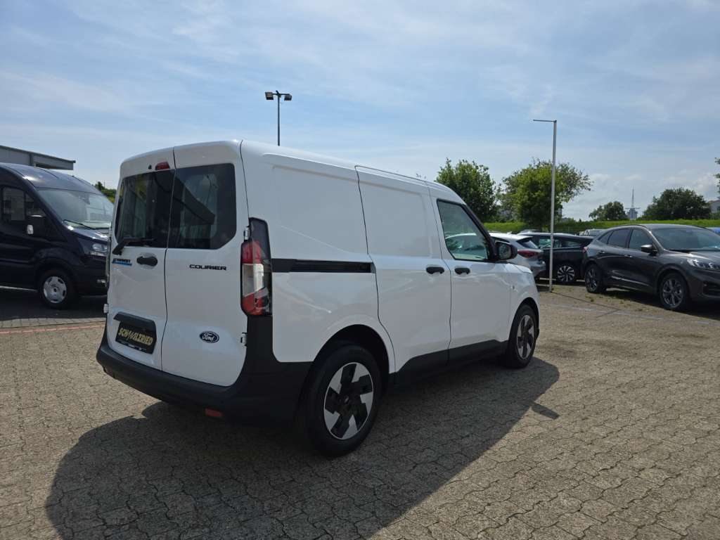 Ford Transit Courier