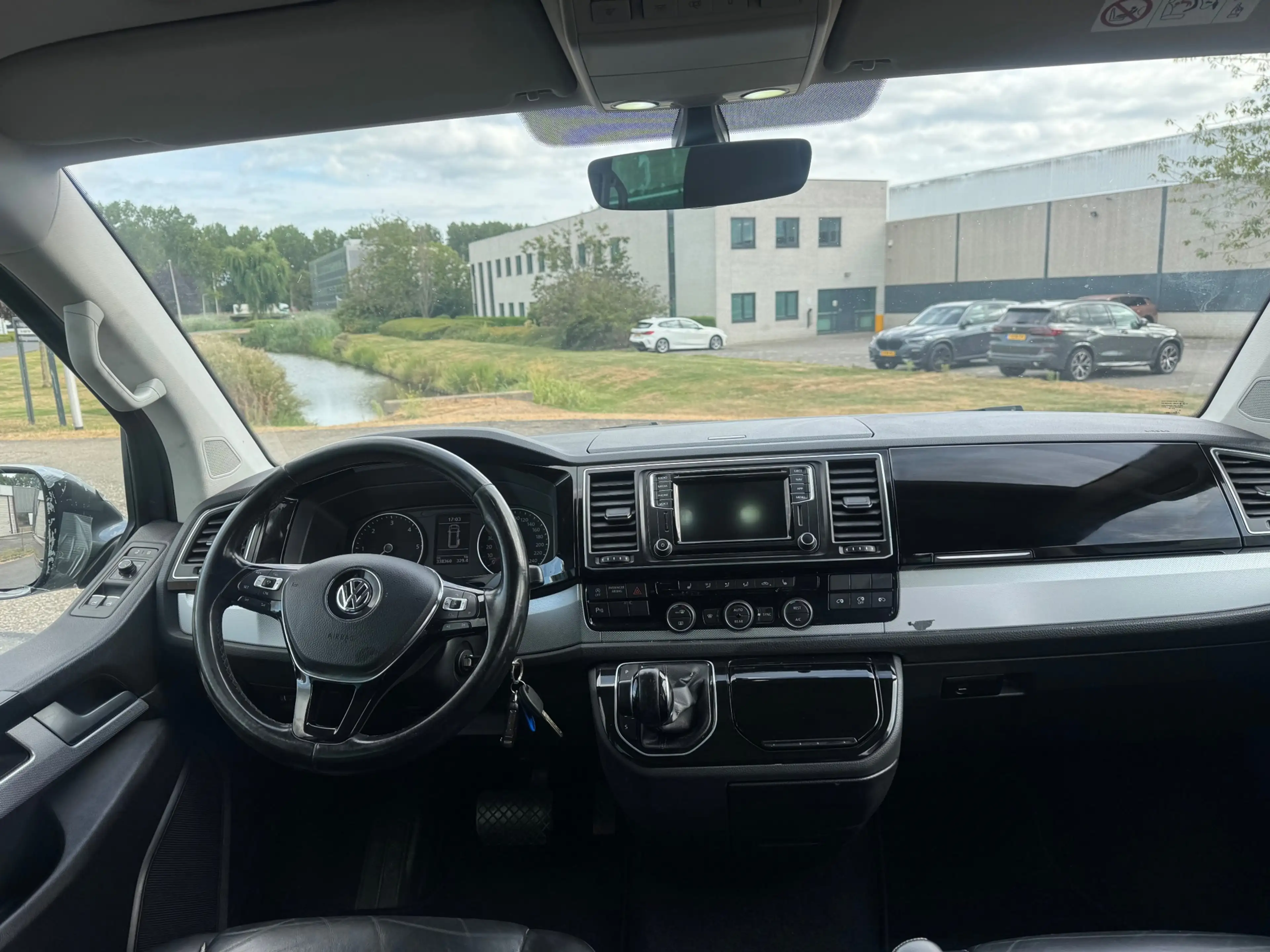 Volkswagen Transporter 2.0 TDI | Automaat | 2017 | D.C | Export of Handel — photo 12