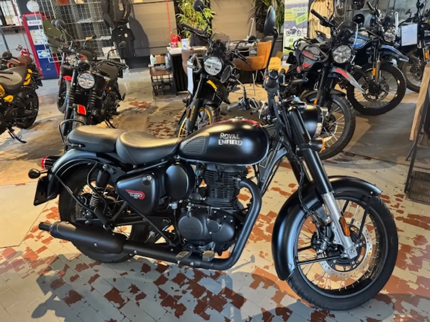 Royal Enfield Classic 350 Negru - 1