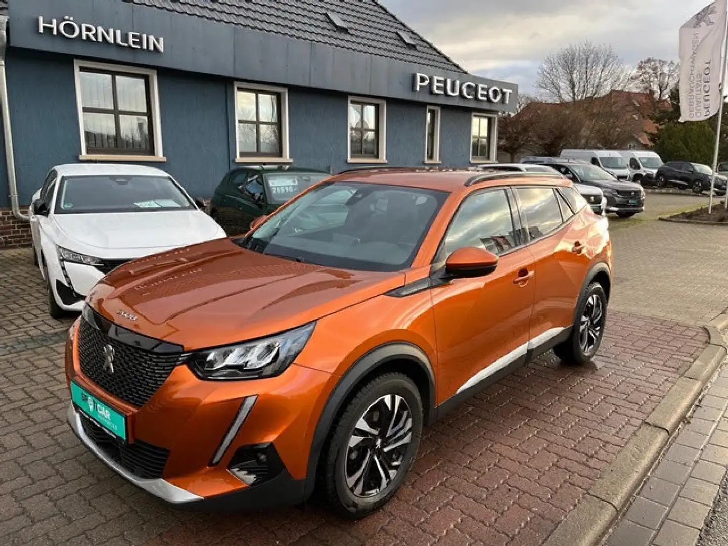 Peugeot 2008 2008 Allure Pack +Navi+3D Cockpit+SHZ+GripCtrl Orange - 1