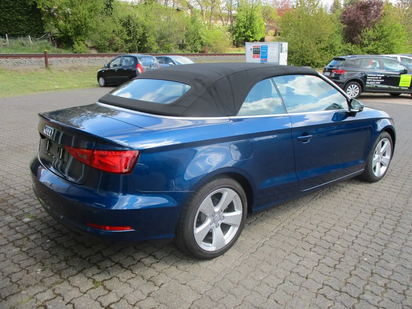 Audi A3 Cabriolet ambition Blau - 2
