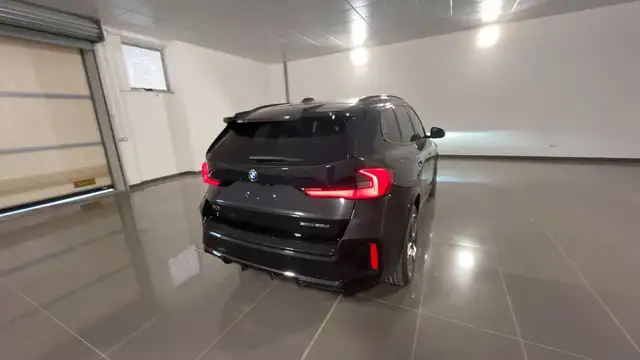 BMW X1 view 4