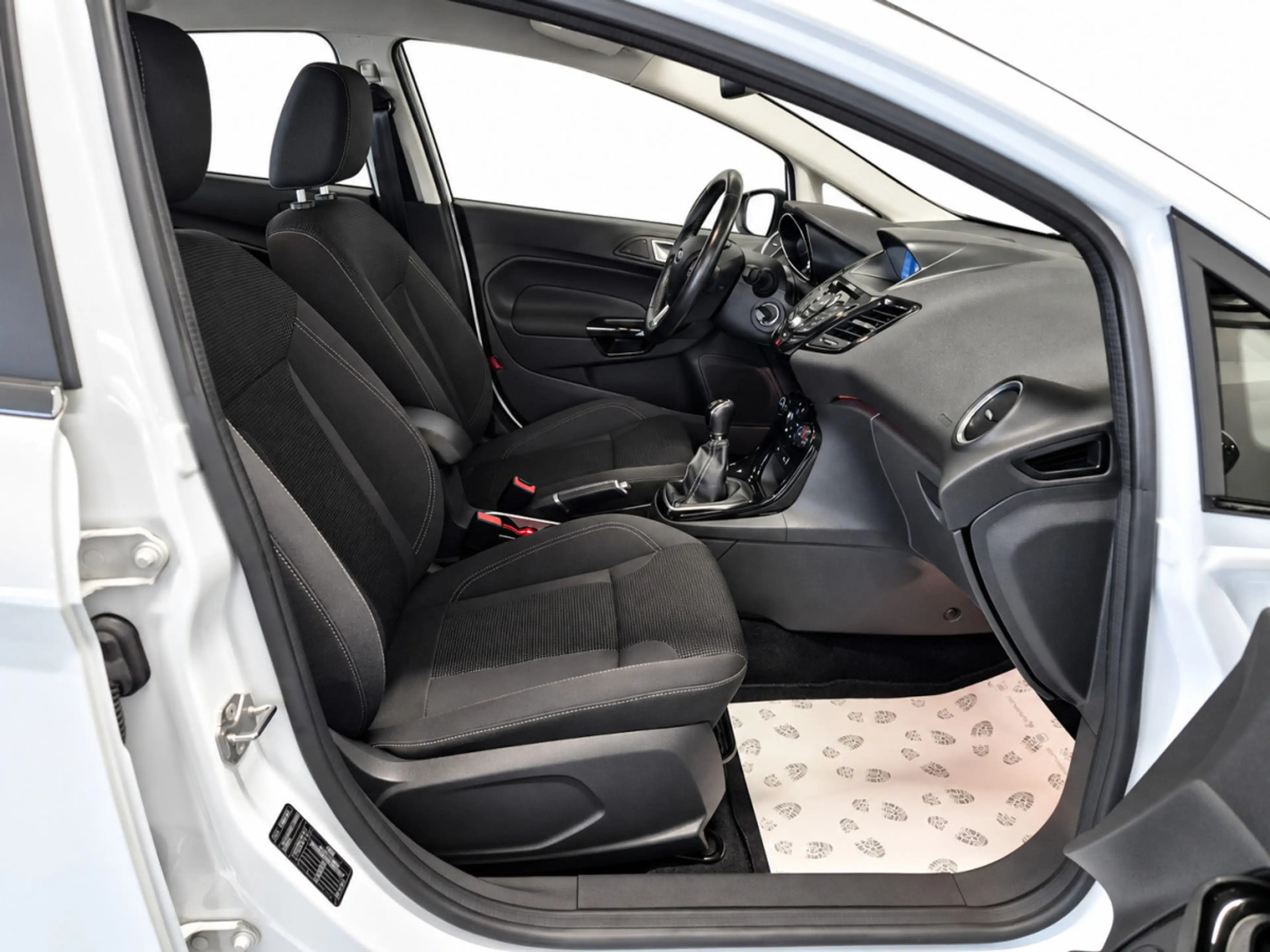 Ford Fiesta 1.0 100 ECOBOOST NAVI — photo 4