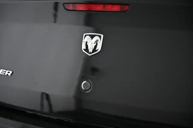 Dodge Charger view 13