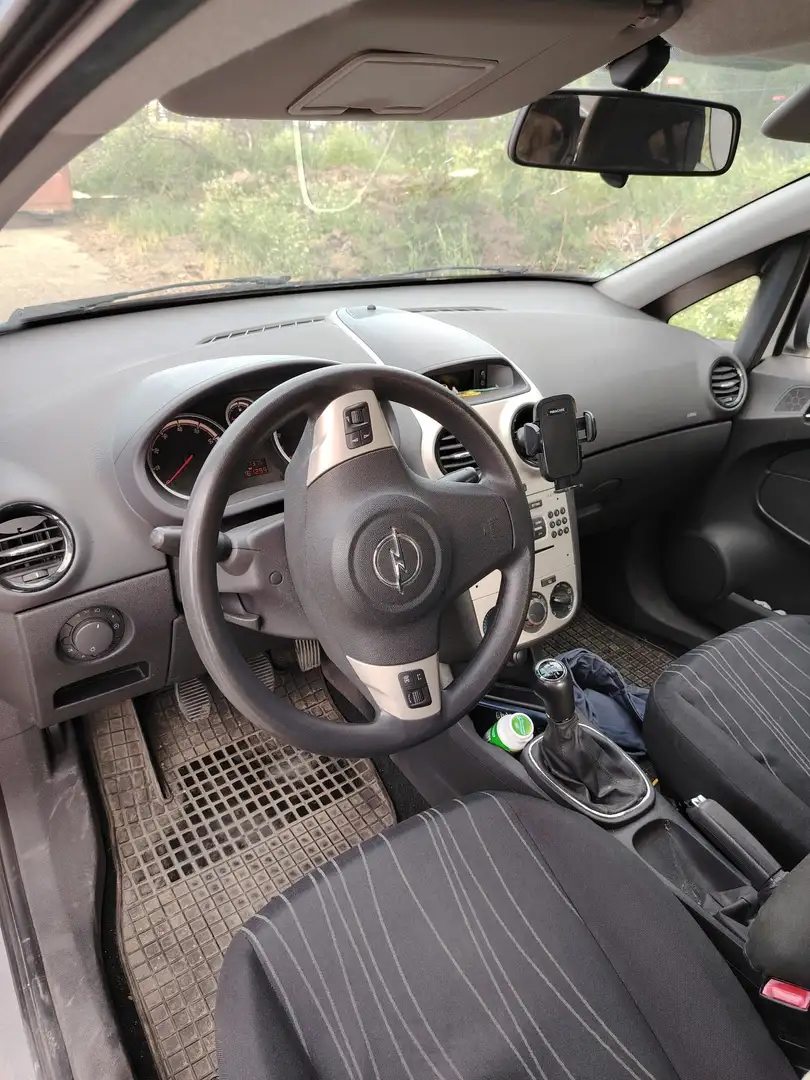 Opel Corsa 1.2 16V - 2