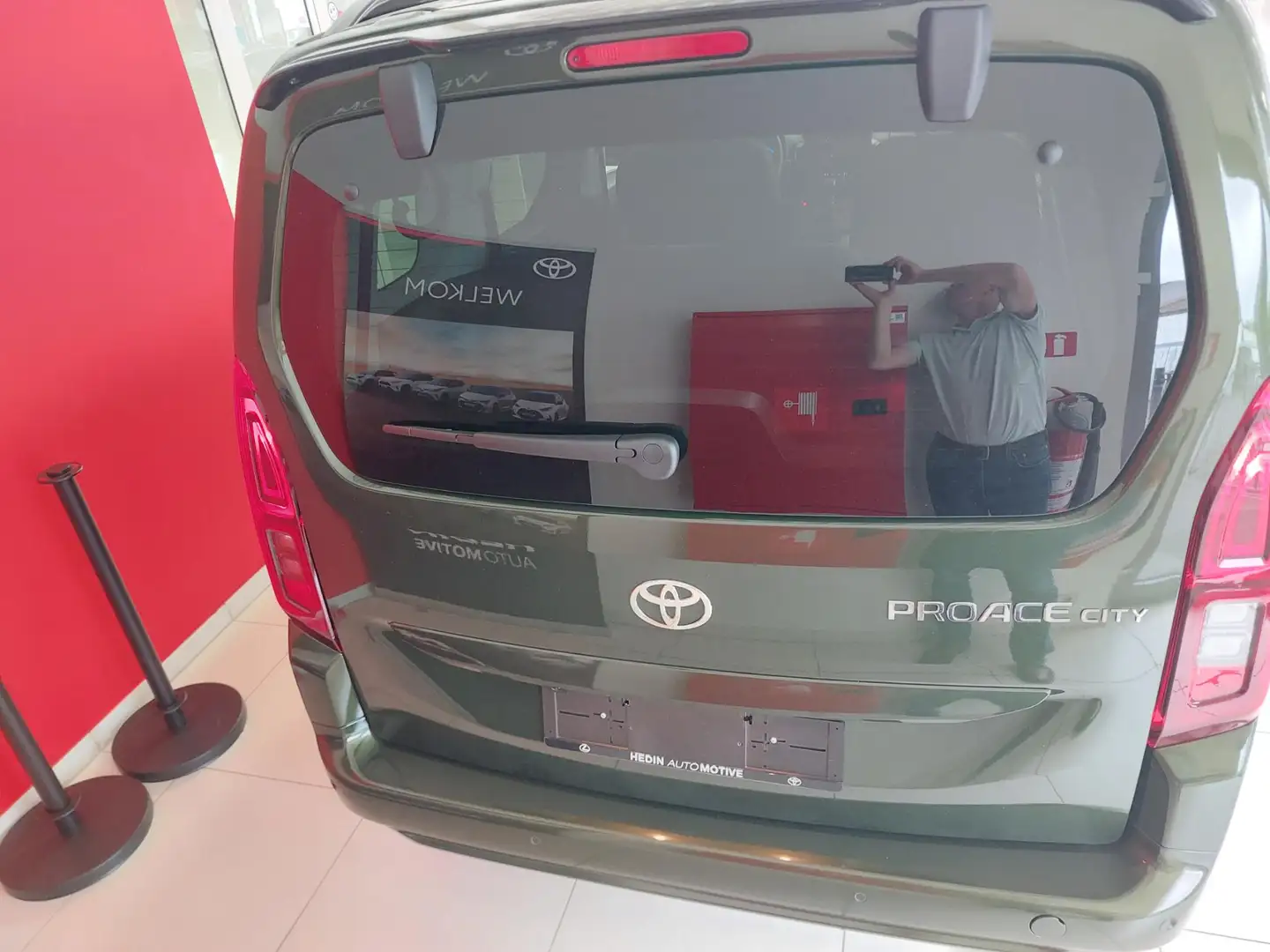 Toyota Proace City Verso FAMILY Vert - 2