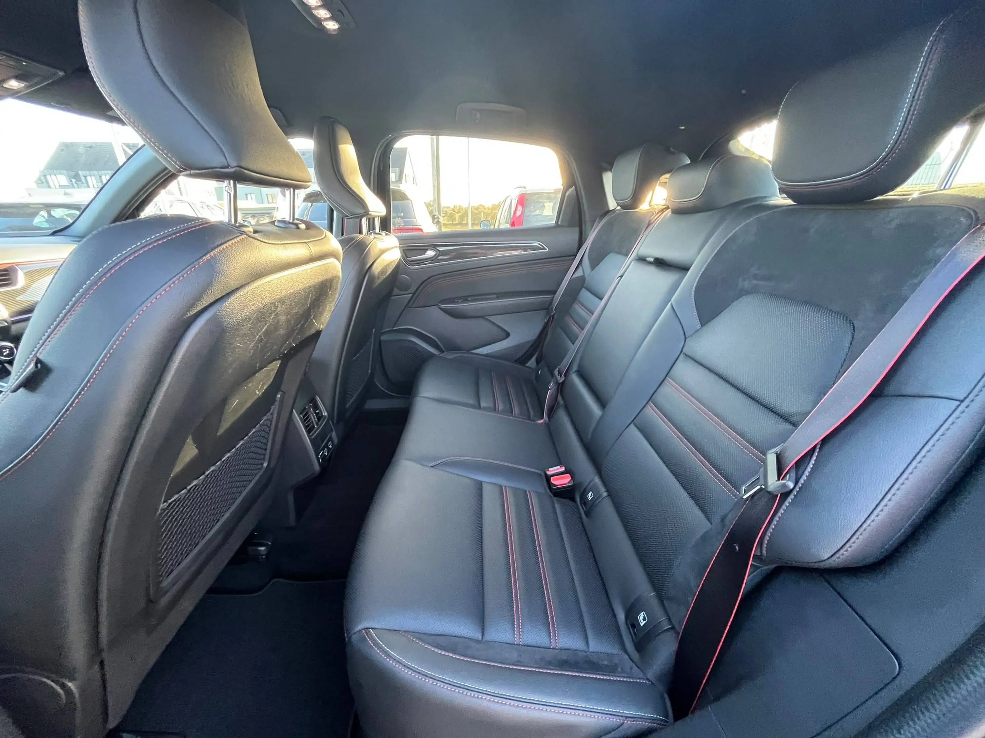 Renault Arkana Arkana E-TECH 1.6i R.S.Line — photo 6