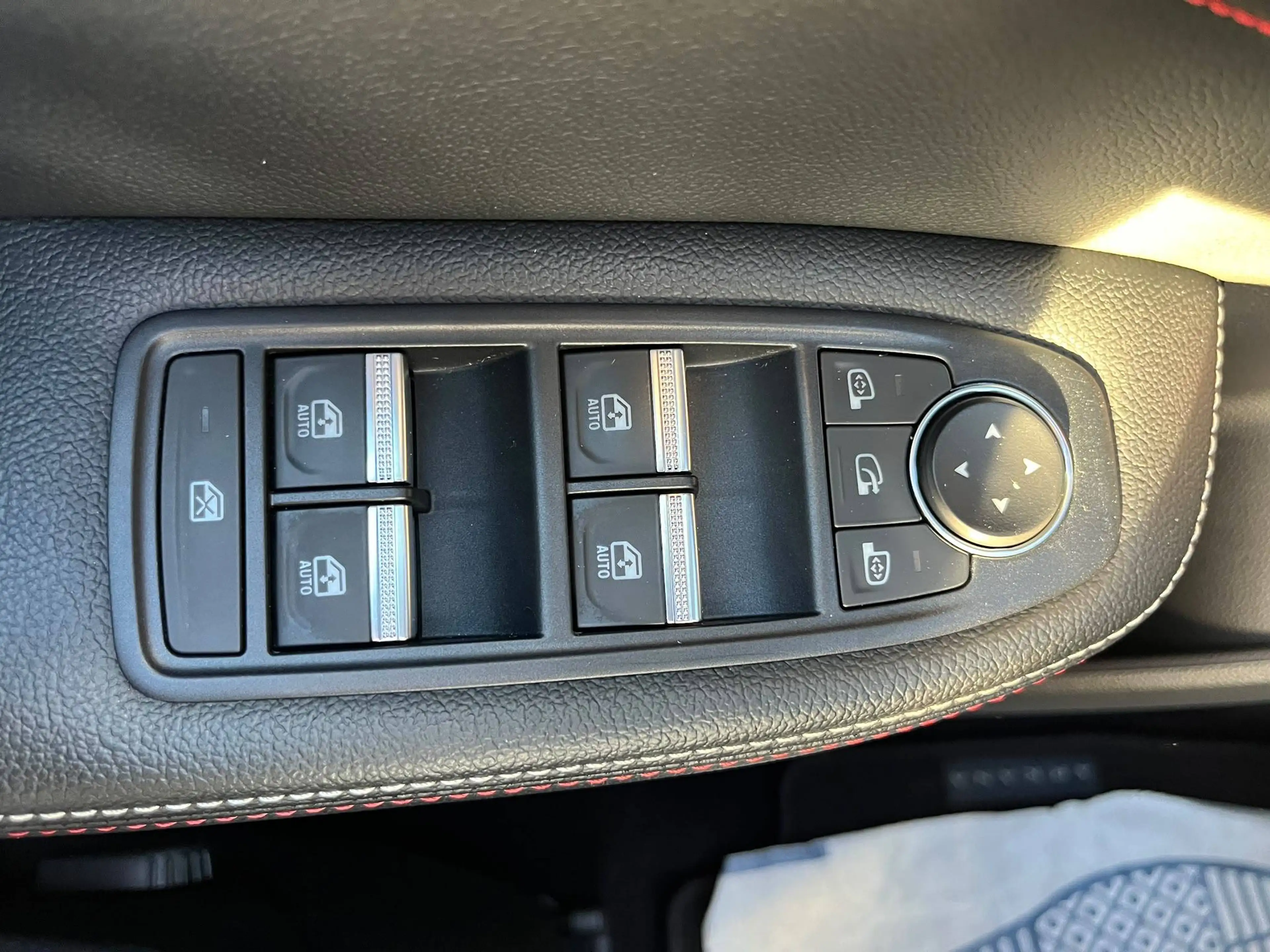 Renault Arkana Arkana E-TECH 1.6i R.S.Line — photo 8