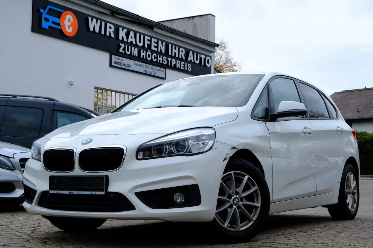 BMW 216