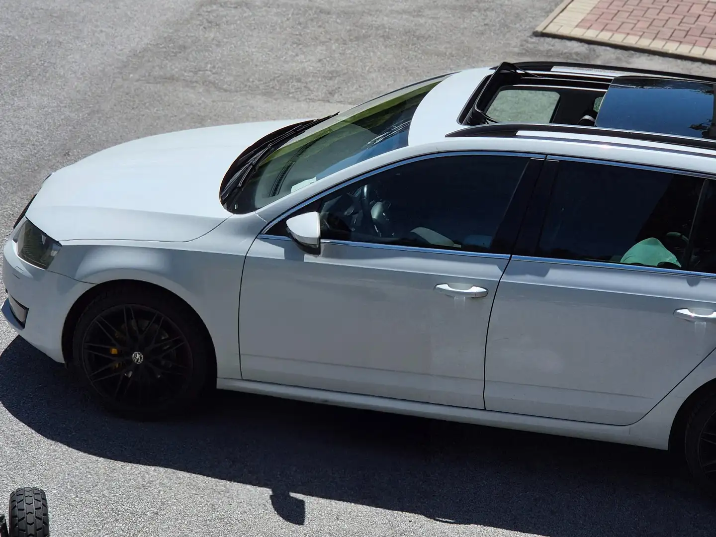 Skoda Octavia Octavia Combi 2,0 Elegance TDI Green tec Elegance Weiß - 1