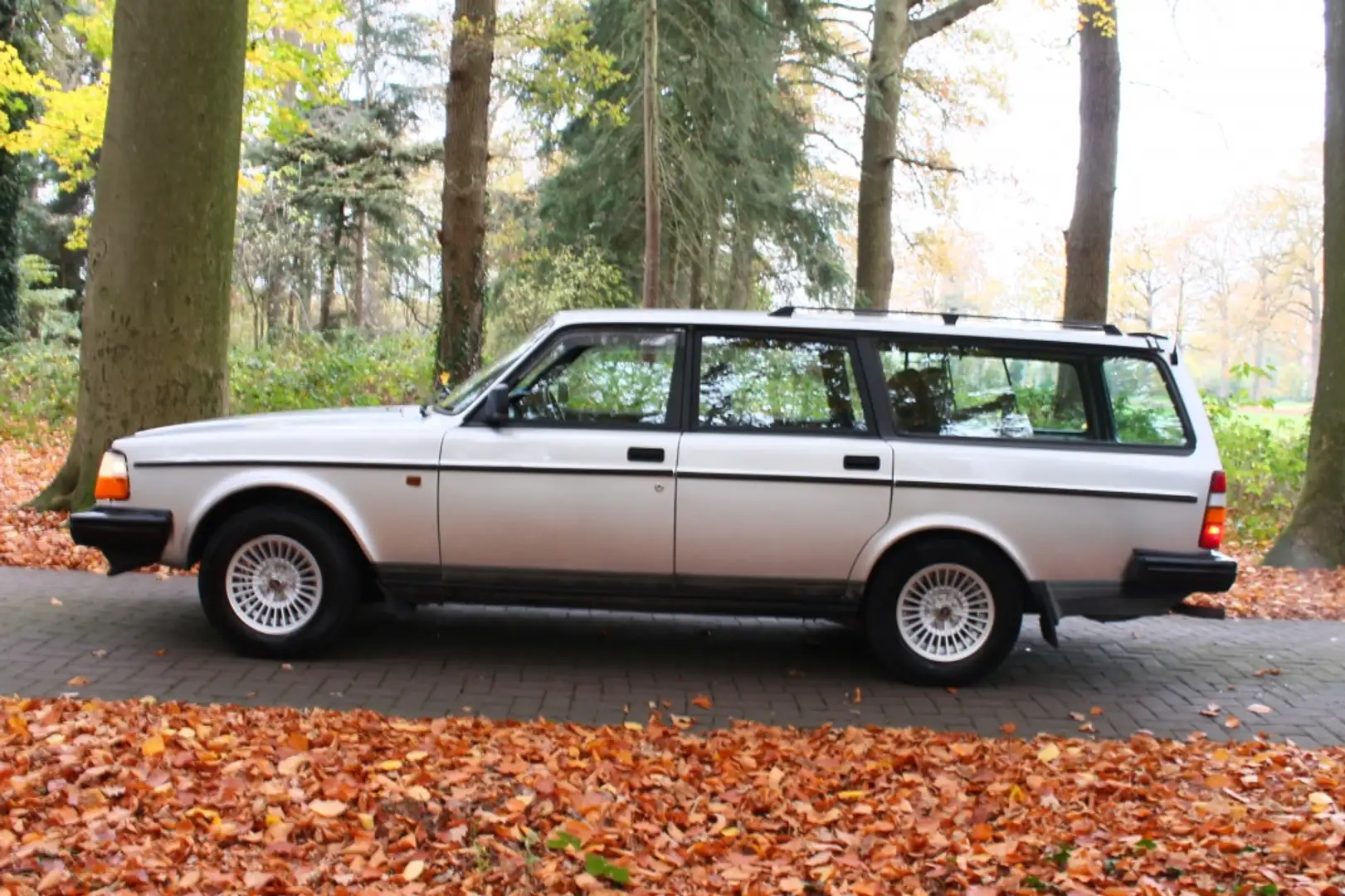 Volvo 240 2.3i GLE Grijs - 2