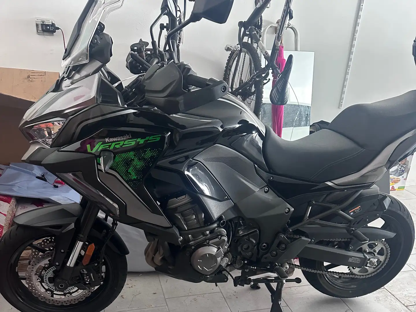 Kawasaki Versys 1000 Czarny - 1