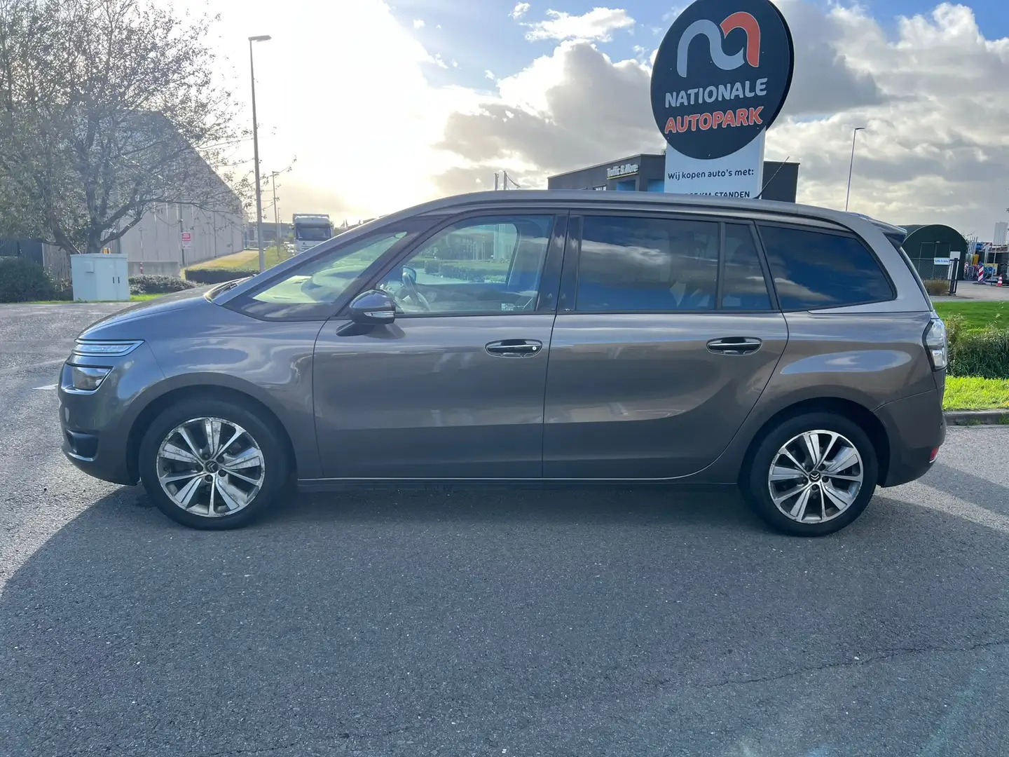 Citroen Grand C4 Picasso 2016 * 1.6 BlueHDi Business * 7.P * AUTOMAAT * EUR Gris - 2