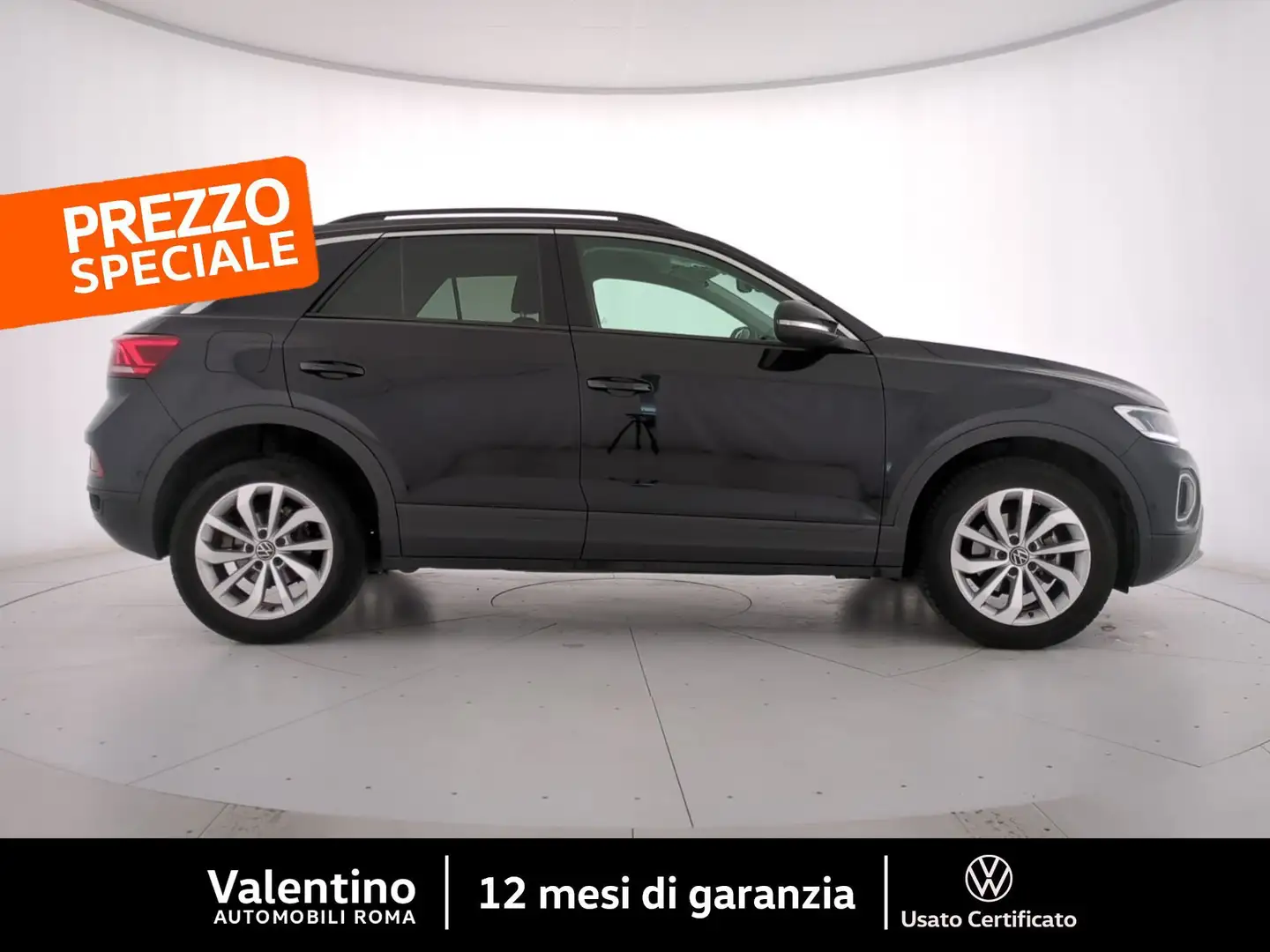 Volkswagen T-Roc 1.5 TSI ACT Life Nero - 2