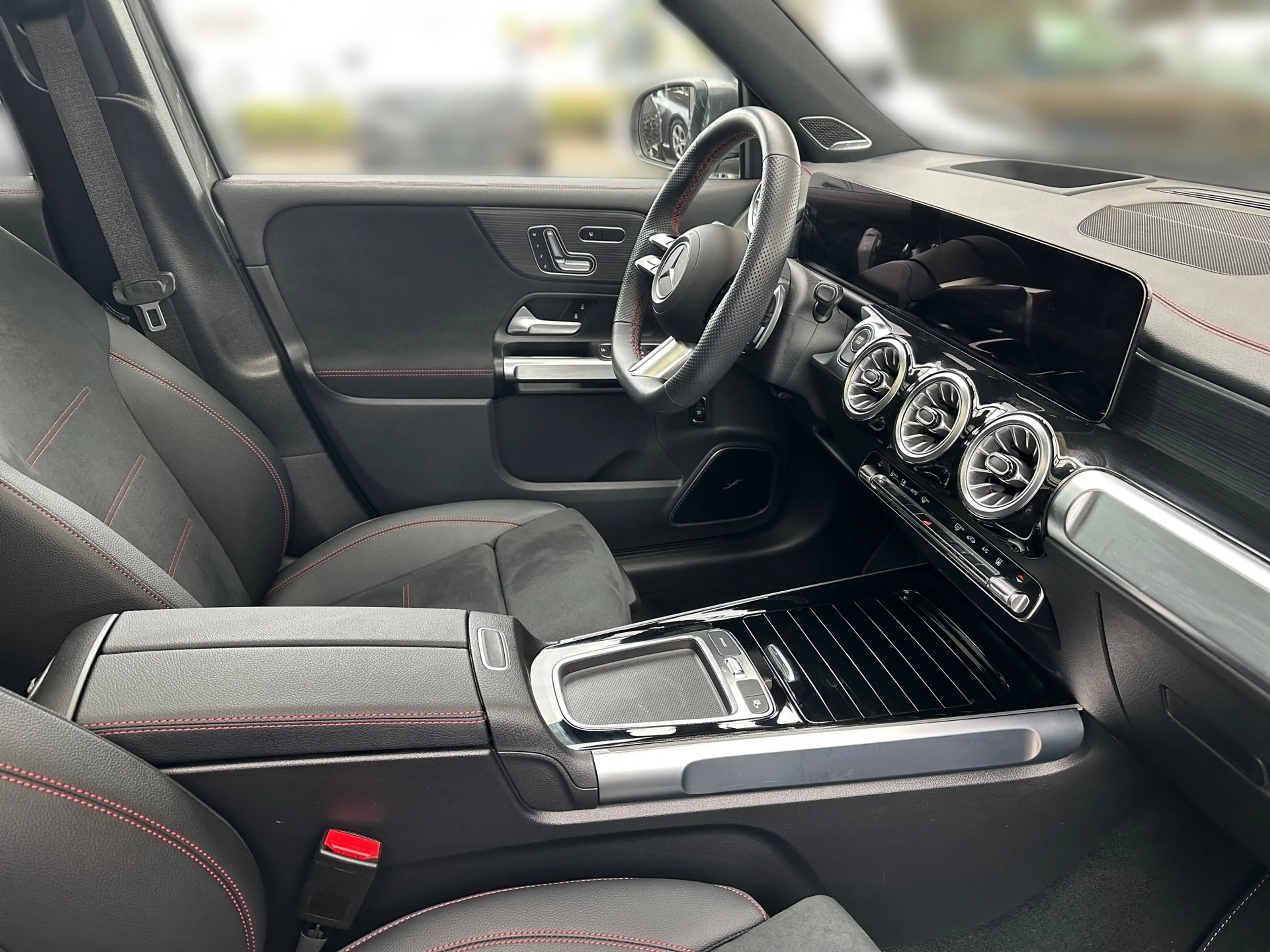 Mercedes-Benz EQB 300 4M AMG Premium+Navi+LED+Pano+Burm.+DISTR — photo 10