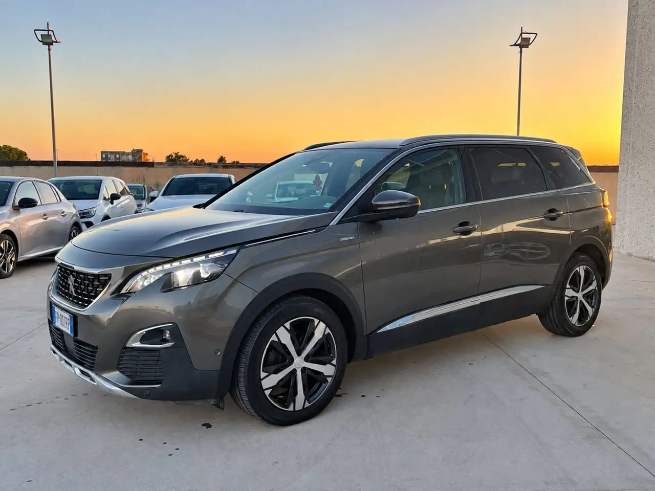 Peugeot 5008