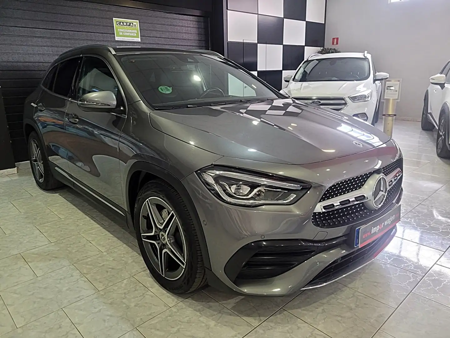 Mercedes-Benz GLA 200 200d 8G-DCT Gris - 2