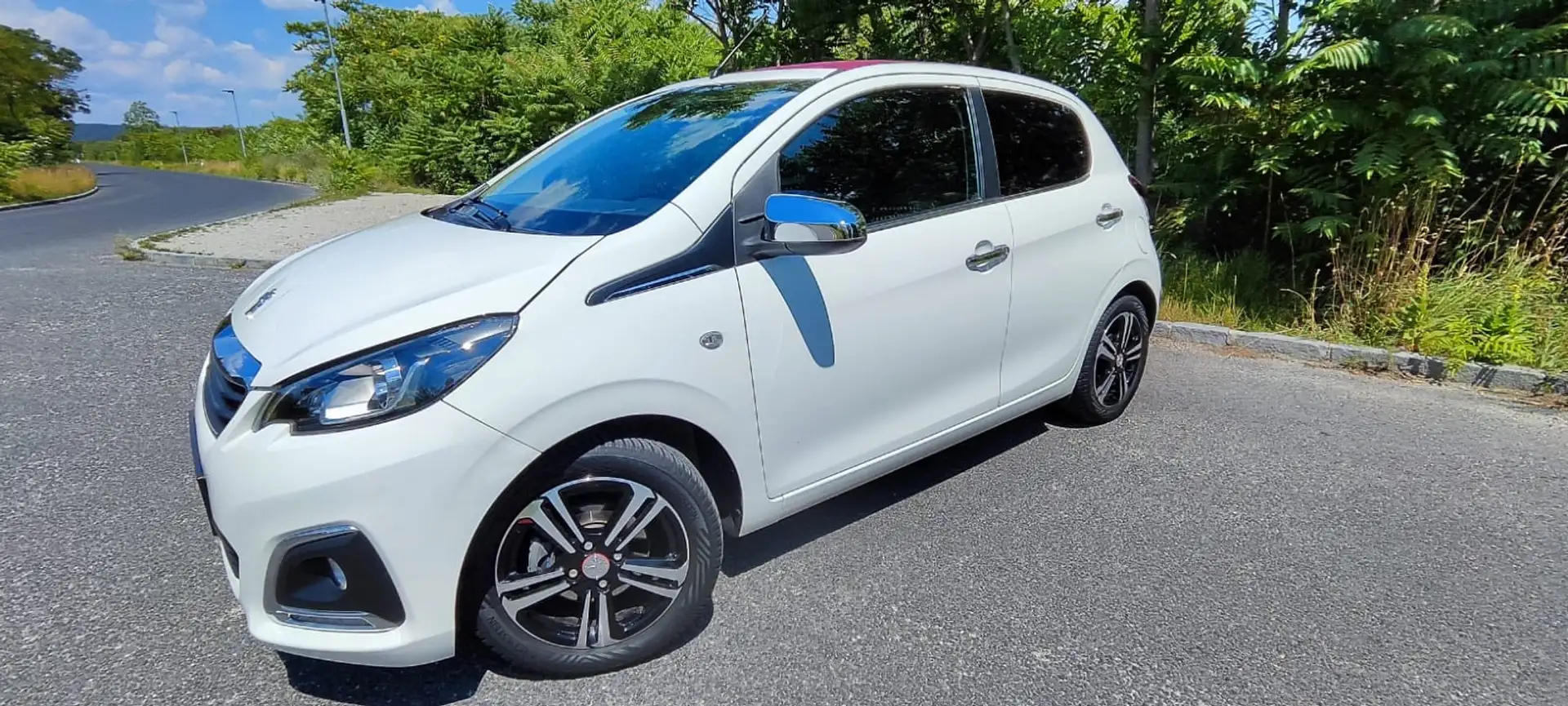 Peugeot 108 1,2 PureTech 82 Top! Allure * El. Faltdach * Weiß - 1