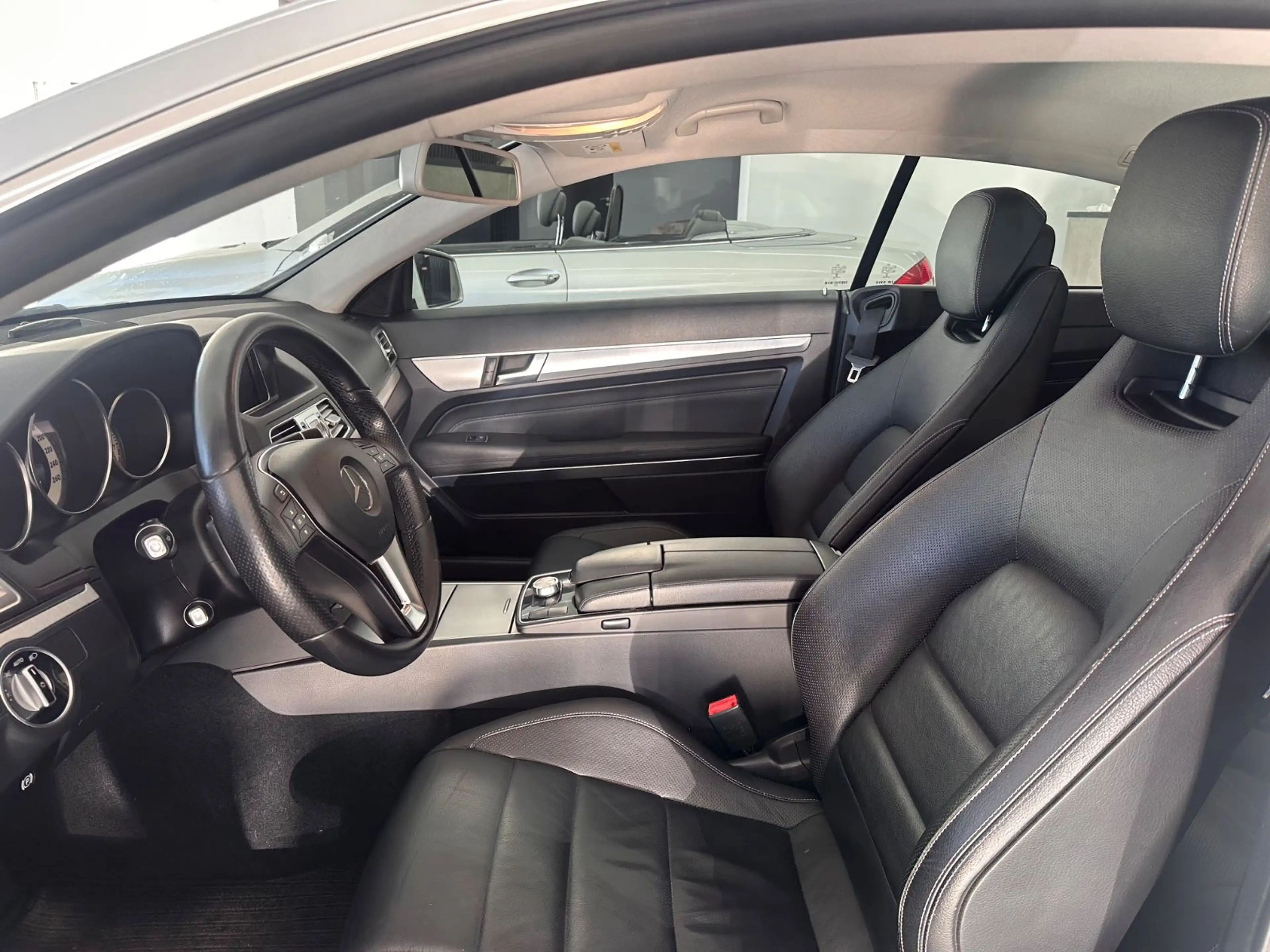 Mercedes-Benz E 200 CGI Coupe*Totwinkel*Tempomat*Spurhalte* — photo 15