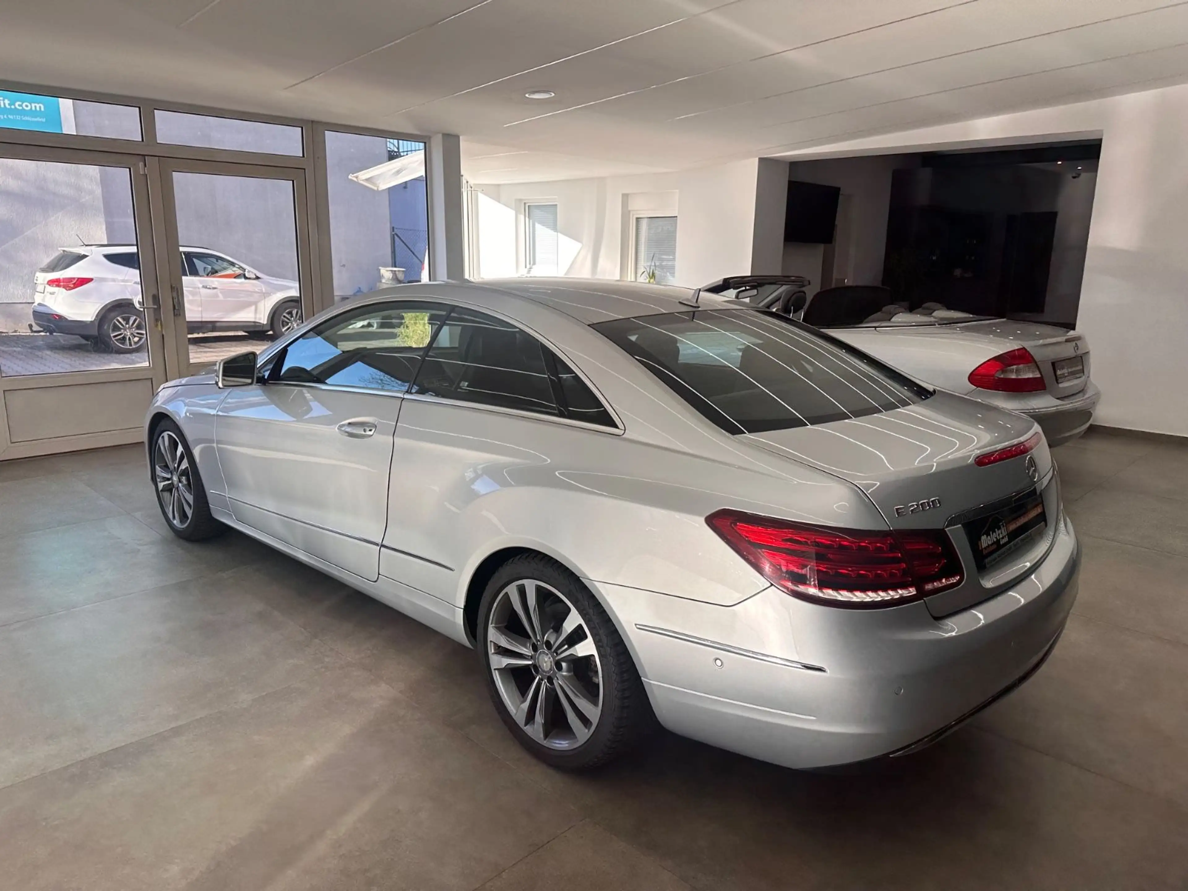Mercedes-Benz E 200 CGI Coupe*Totwinkel*Tempomat*Spurhalte* — photo 4