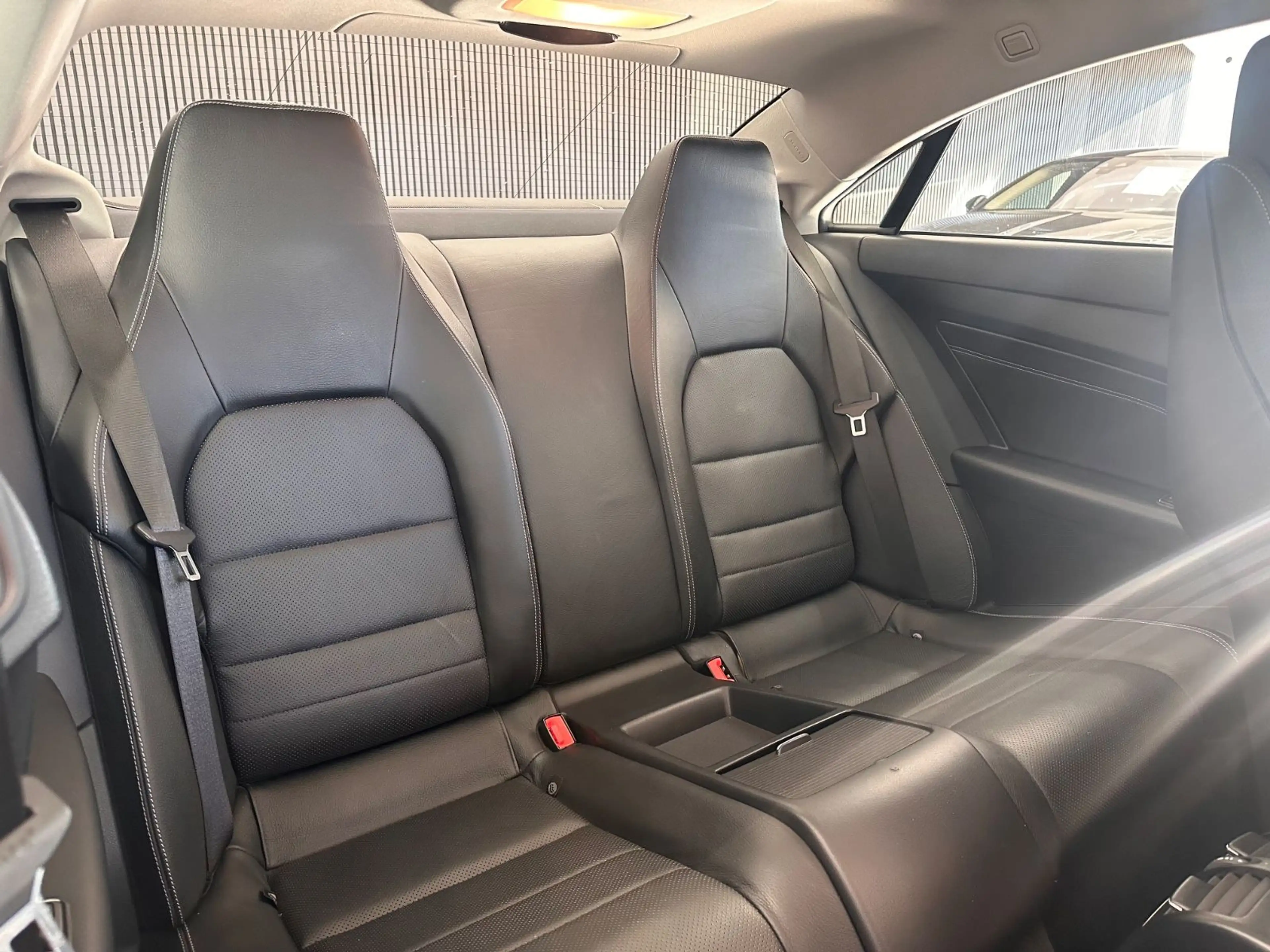 Mercedes-Benz E 200 CGI Coupe*Totwinkel*Tempomat*Spurhalte* — photo 10