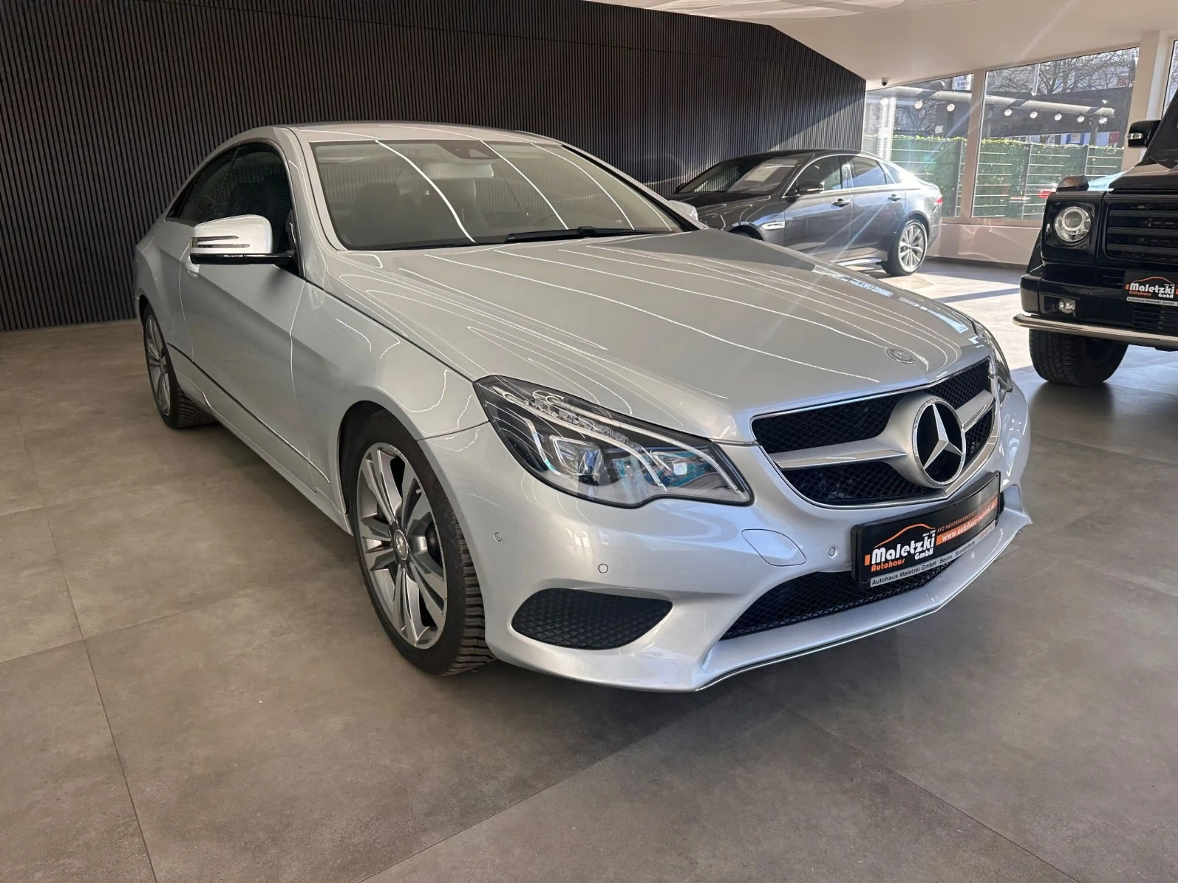 Mercedes-Benz E 200 CGI Coupe*Totwinkel*Tempomat*Spurhalte* — photo 25