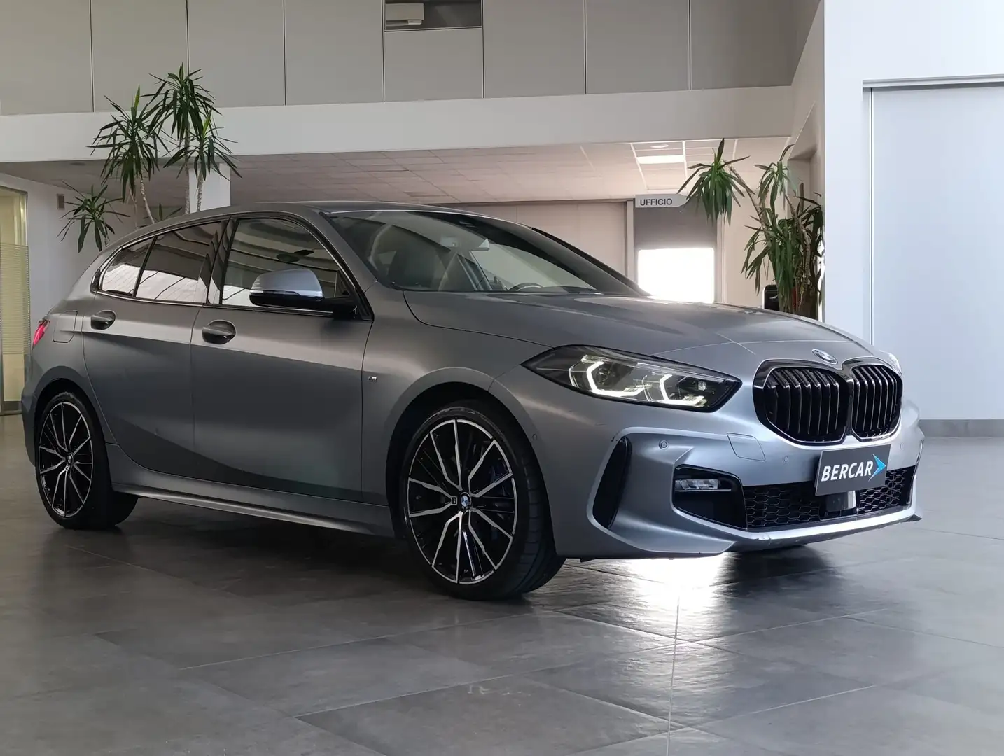 BMW 120 120i 5p. Msport Grey - 1