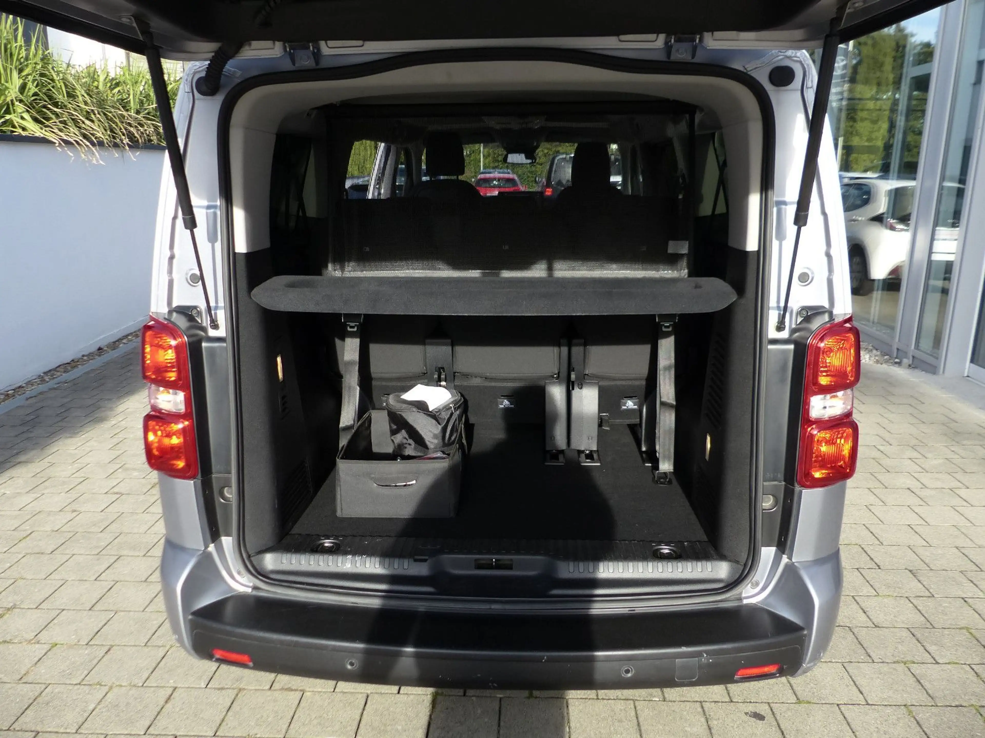 Toyota Proace Verso 2.0D Autom. L2 Navi 8-Si. 2xSchiebe — photo 11