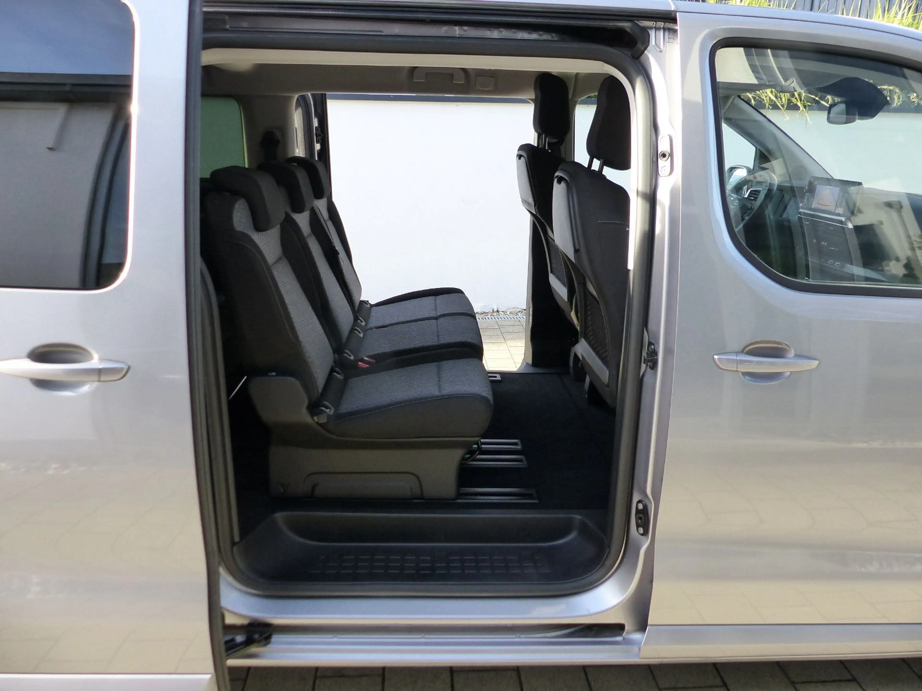 Toyota Proace Verso 2.0D Autom. L2 Navi 8-Si. 2xSchiebe — photo 7