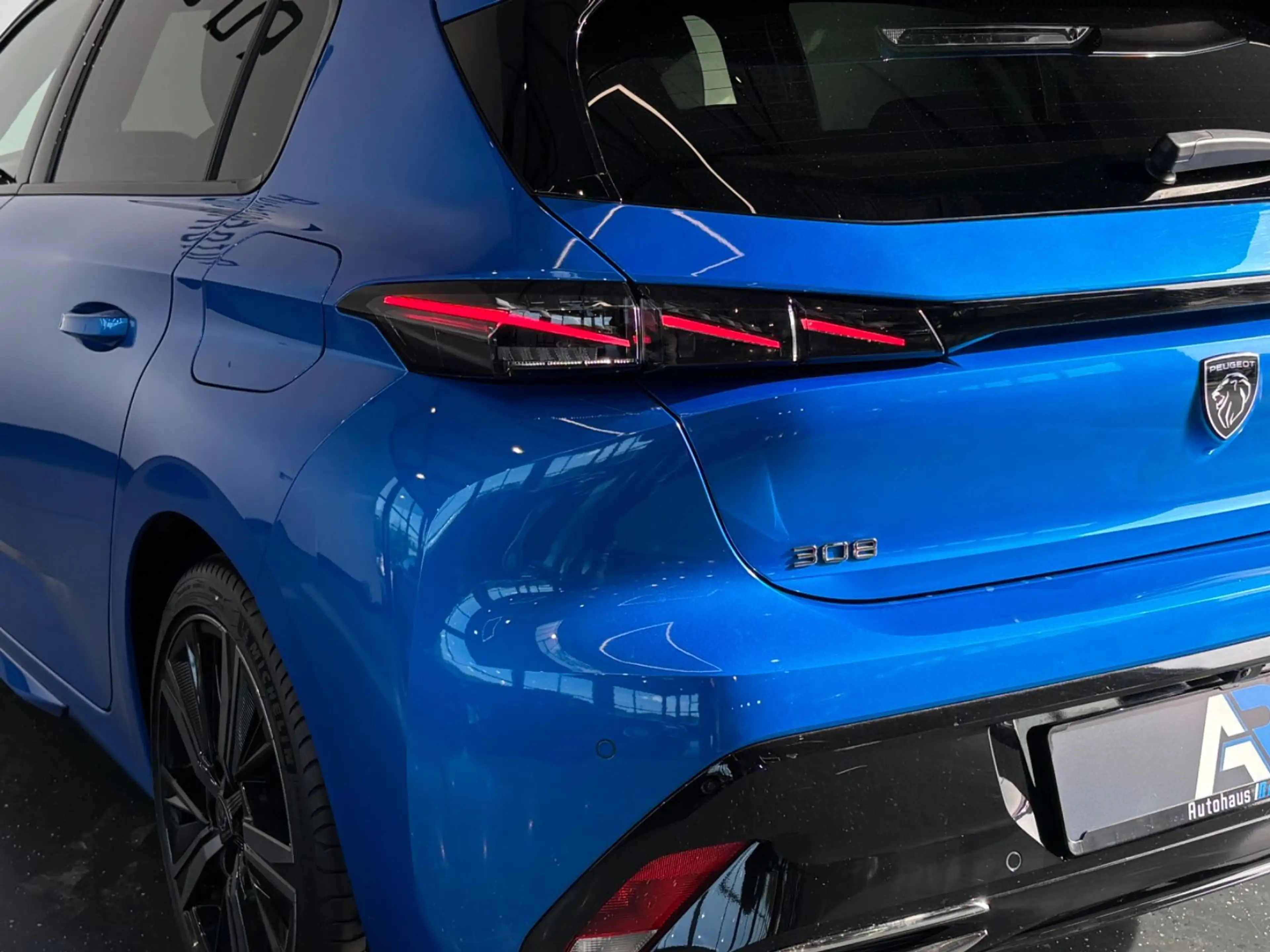 Peugeot 308 Hybrid 225 GT Pack*PANO*MEMORY*ACC*LEDER*DIG — photo 14