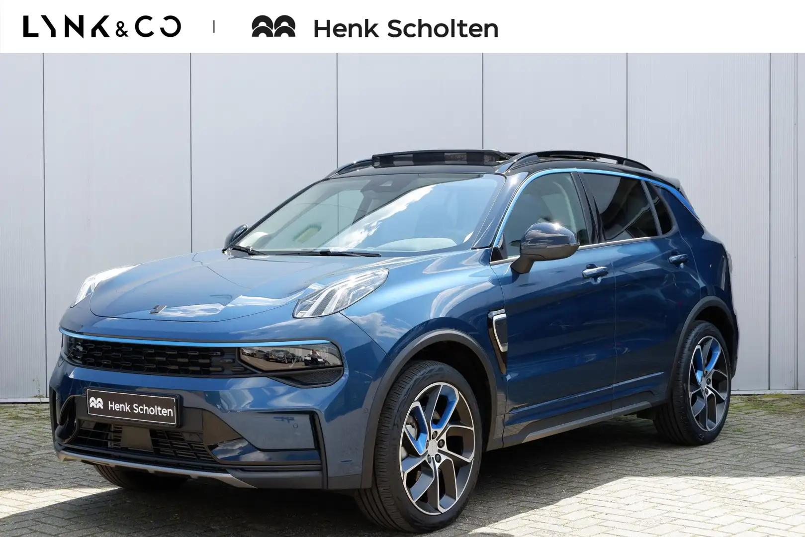 Lynk & Co 01 AUT7 261PK Plug-in Hybrid | Panoramisch Schuif-/Ka Blauw - 1