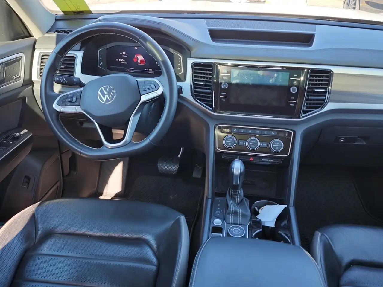 Volkswagen Atlas снимка Volkswagen Atlas