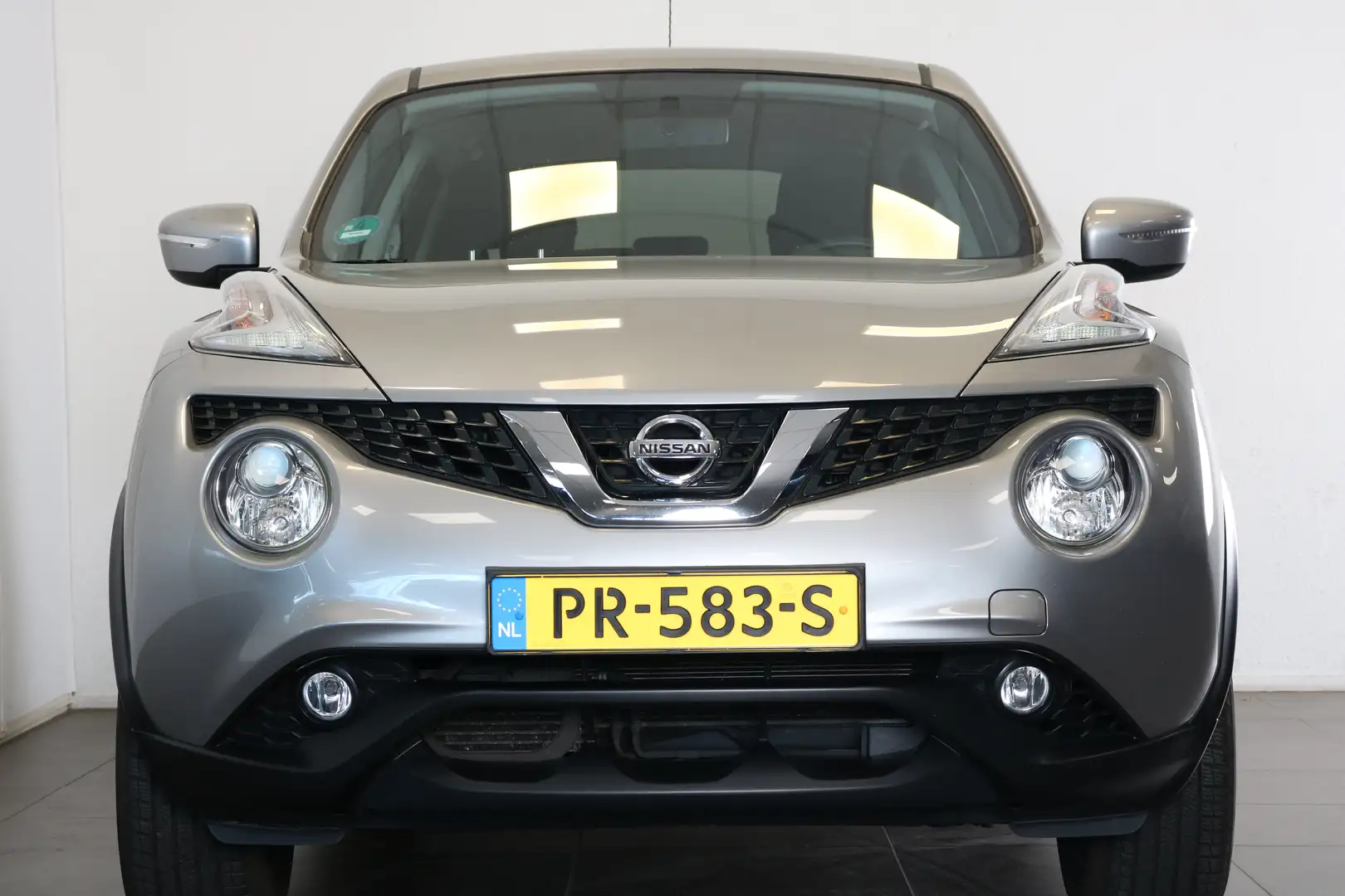 Nissan Juke 1.6 Acenta Pack | Clima | Camera | Navi | LMV 17" Grijs - 2