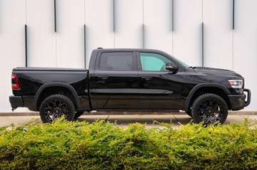 REBEL 5.7 V8 LPG / BTW / Pano / Luchtv. / Full Opt