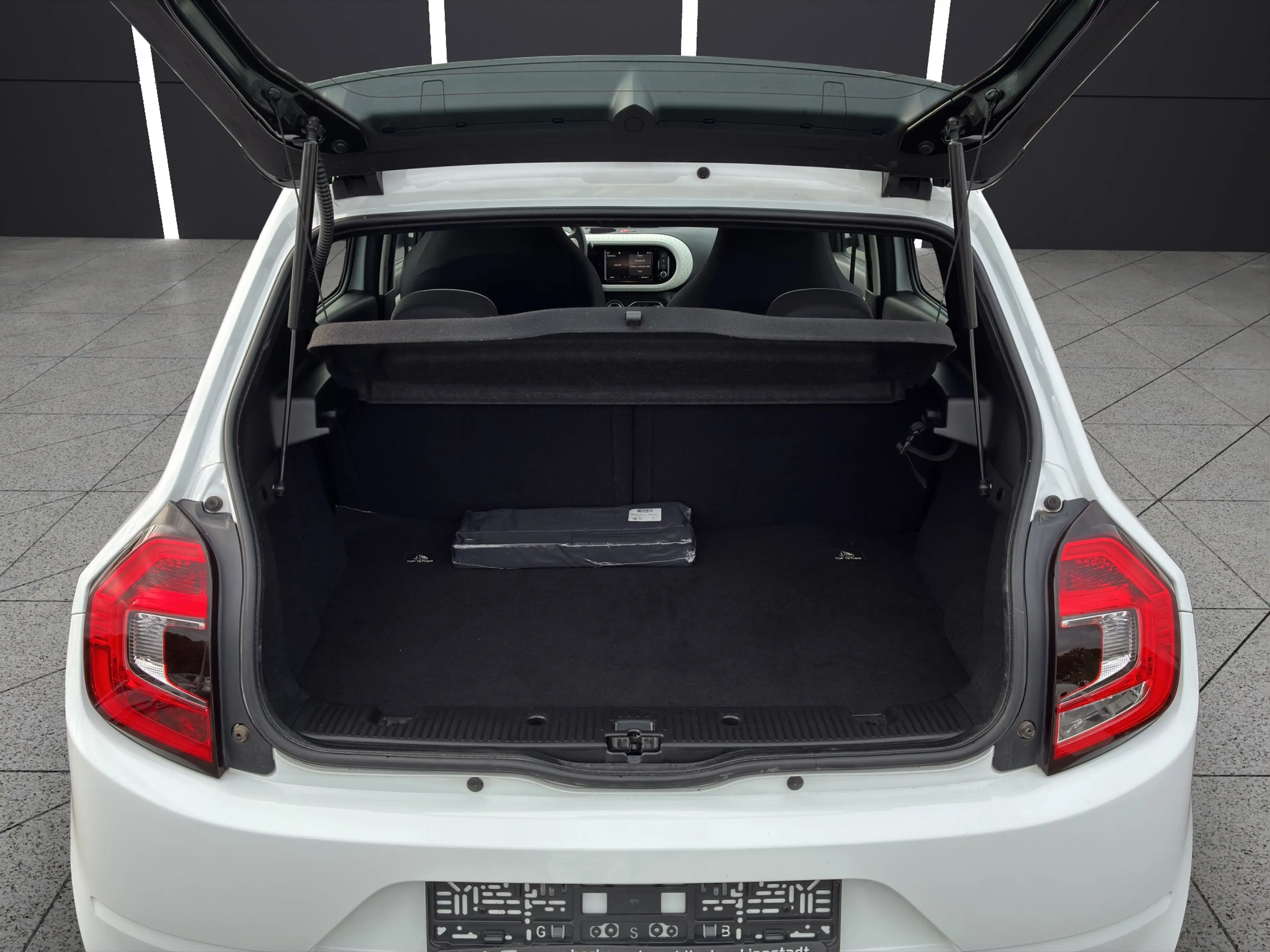 Renault Twingo Equilibre E-TECH Electric — photo 15