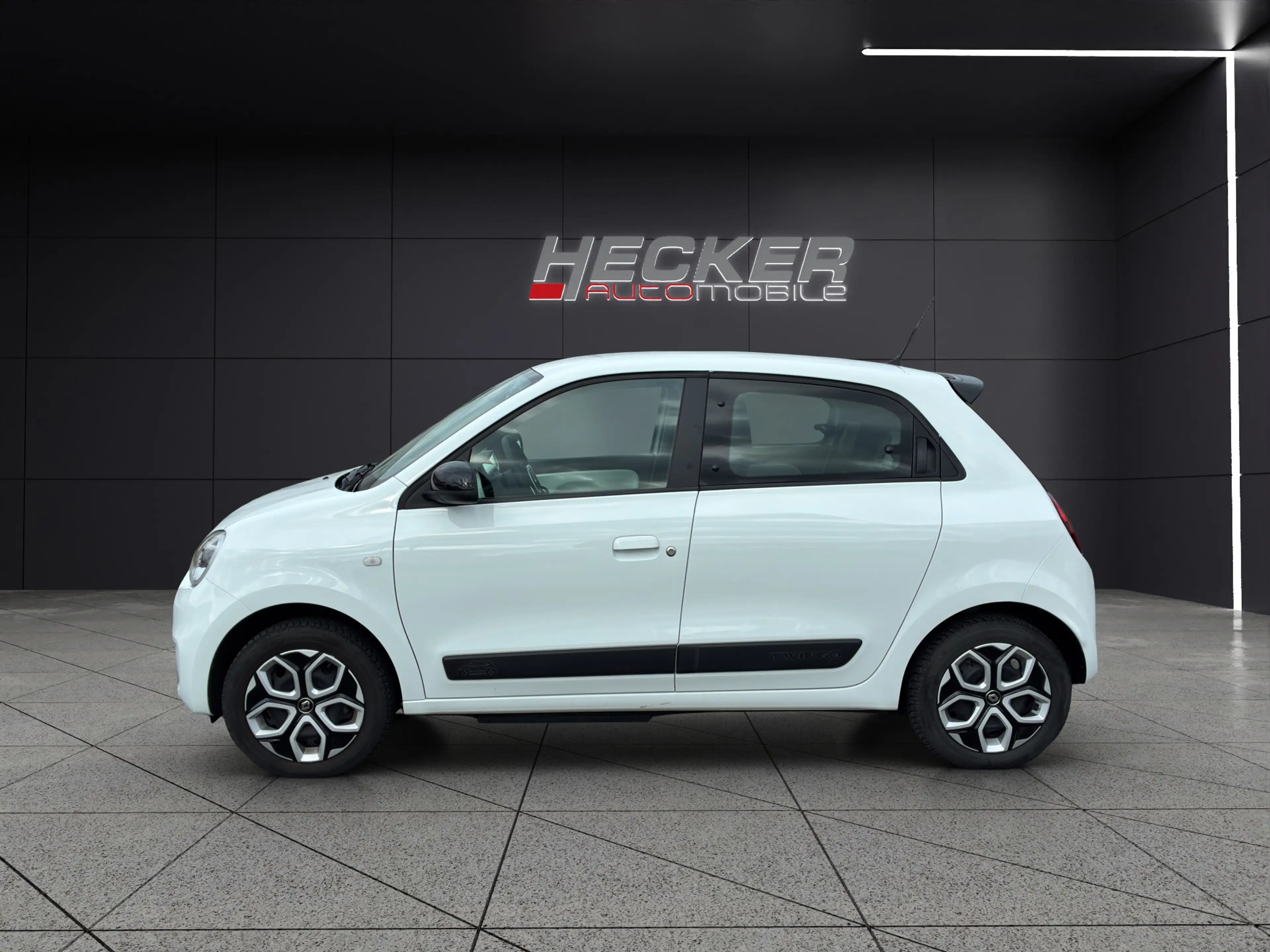 Renault Twingo Equilibre E-TECH Electric — photo 3