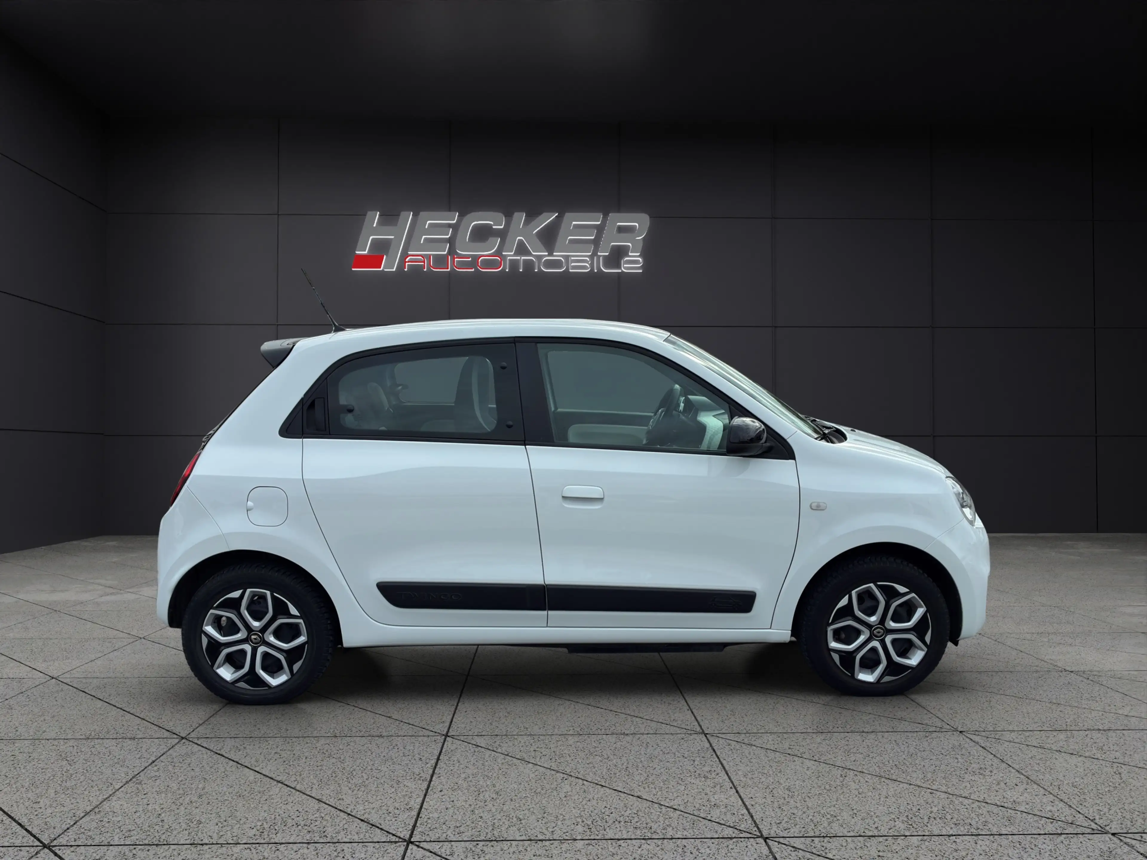Renault Twingo Equilibre E-TECH Electric — photo 7