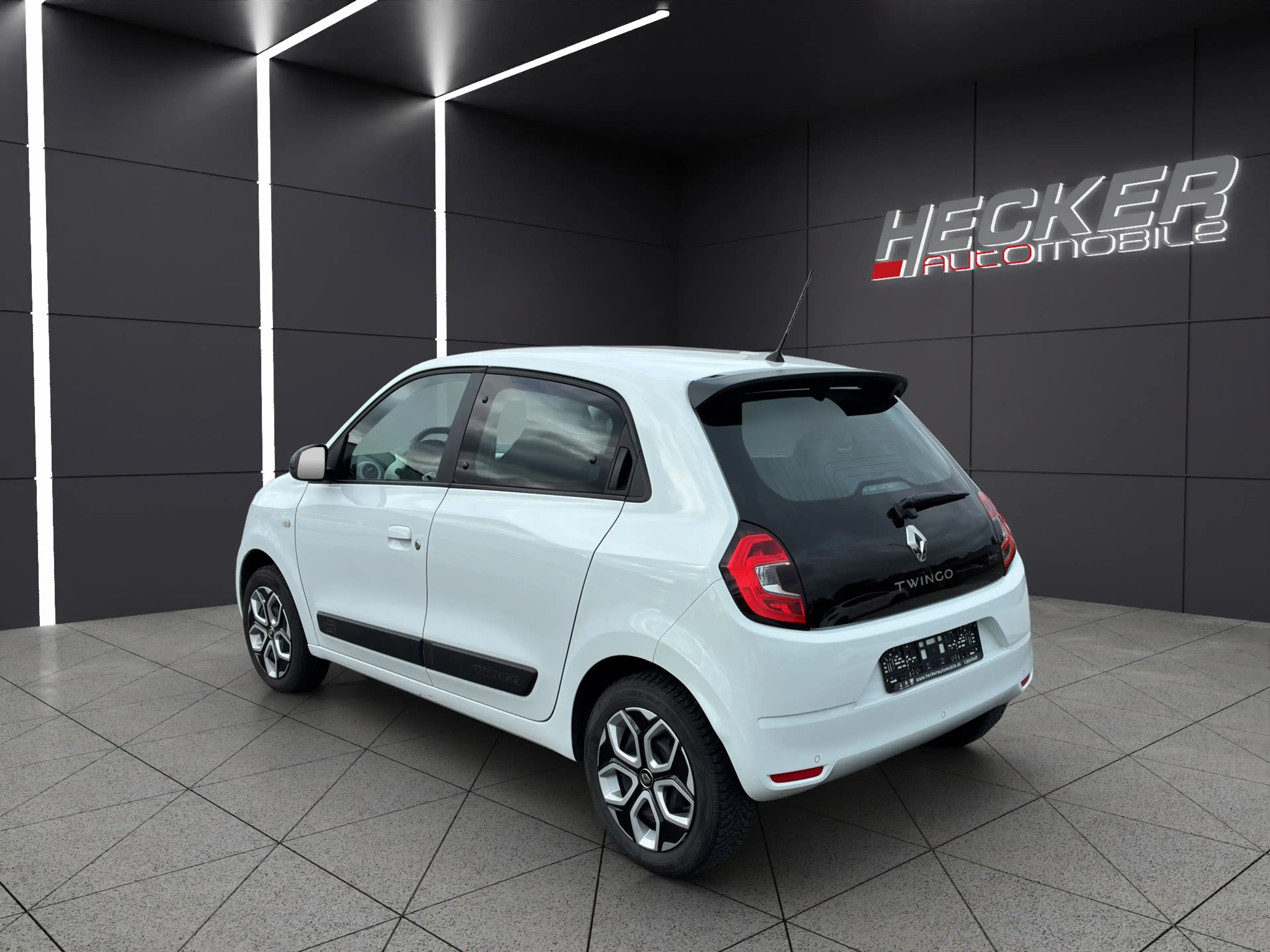Renault Twingo Equilibre E-TECH Electric — photo 4