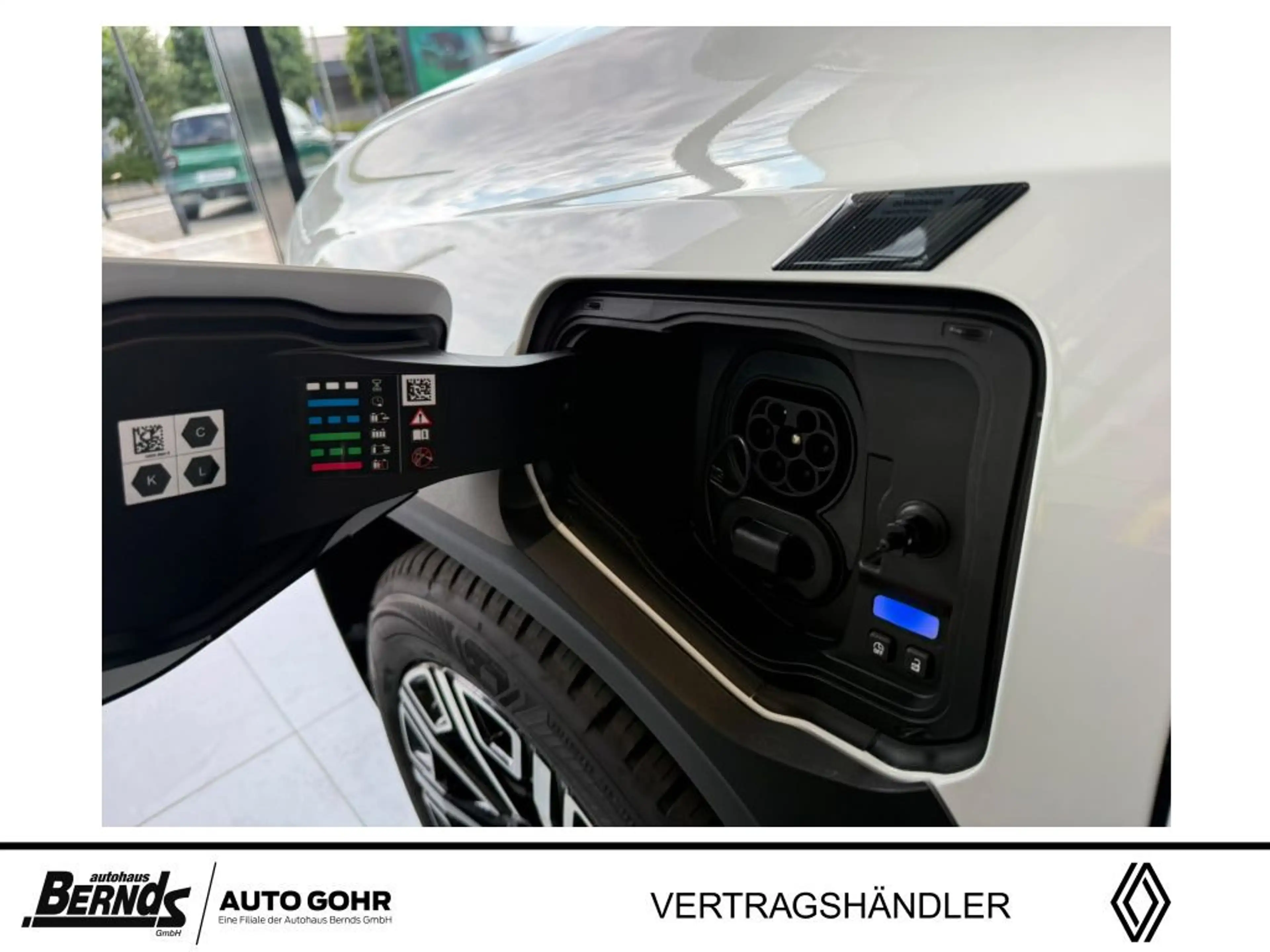 Renault R 4 R 4 E-Tech Iconic 150 Comfort Range GJR,CAR-P,LED — photo 10