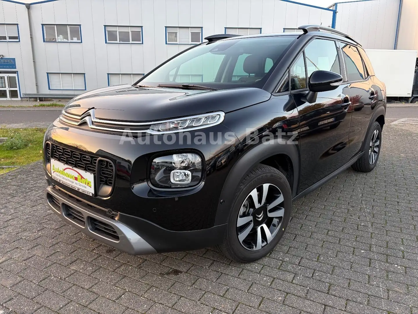 Citroen C3 Aircross Shine Kamera*SHZ*Leder*Garantie Schwarz - 1
