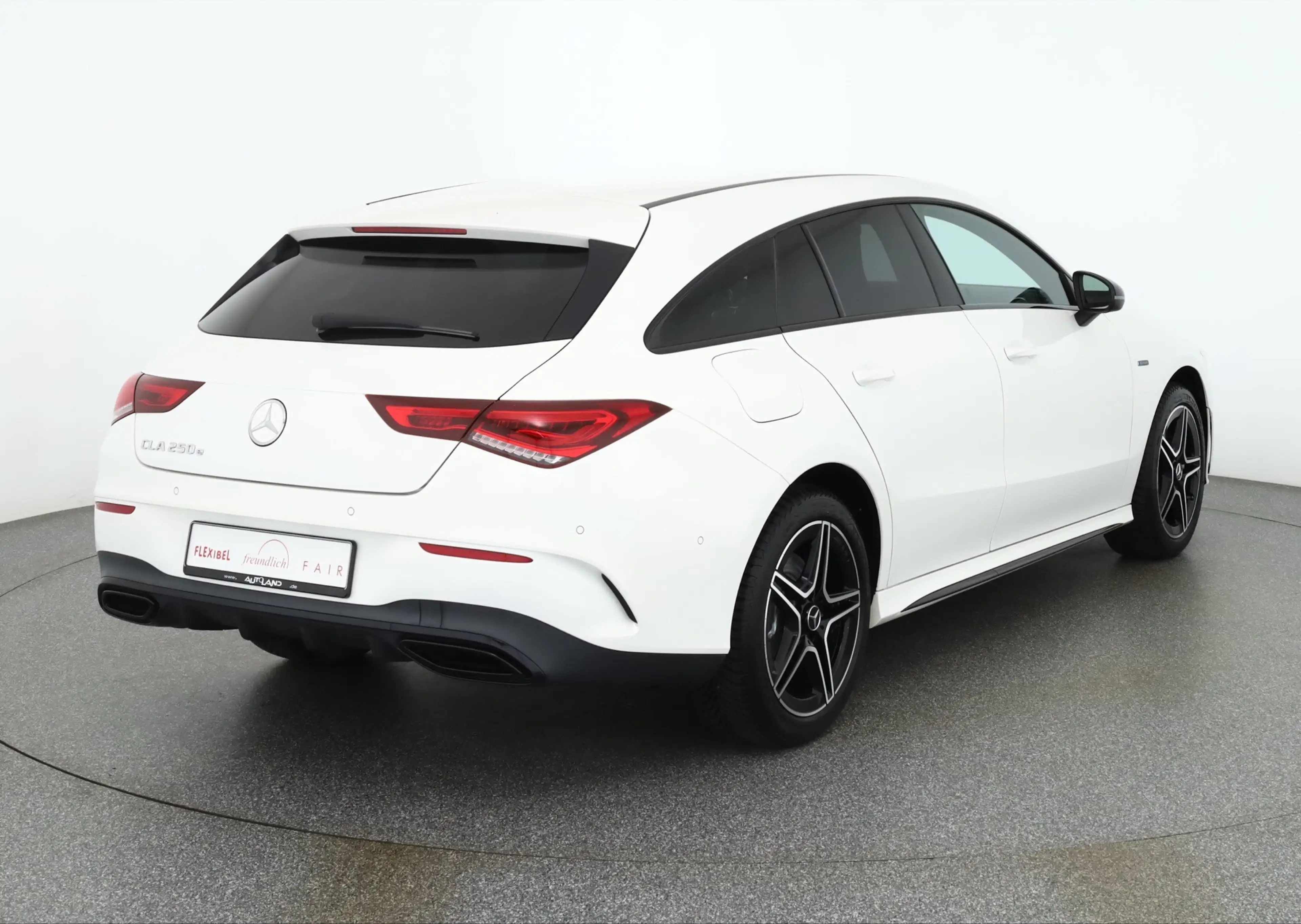 Mercedes-Benz CLA 250 e SB AMG Line LED Navi Sitzheizung PDC — photo 5
